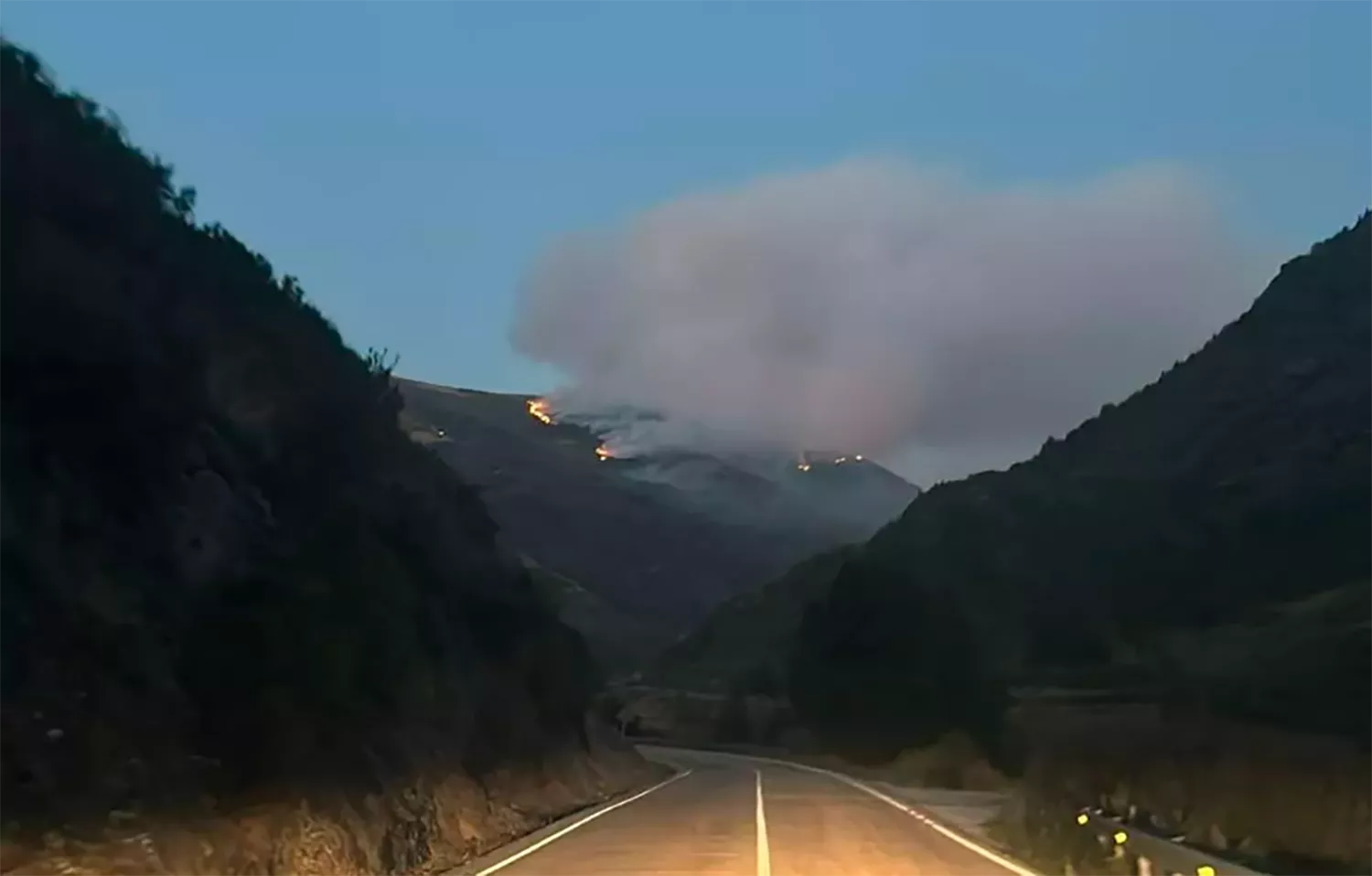 El incendio de Villablino calcina 100 hectáreas