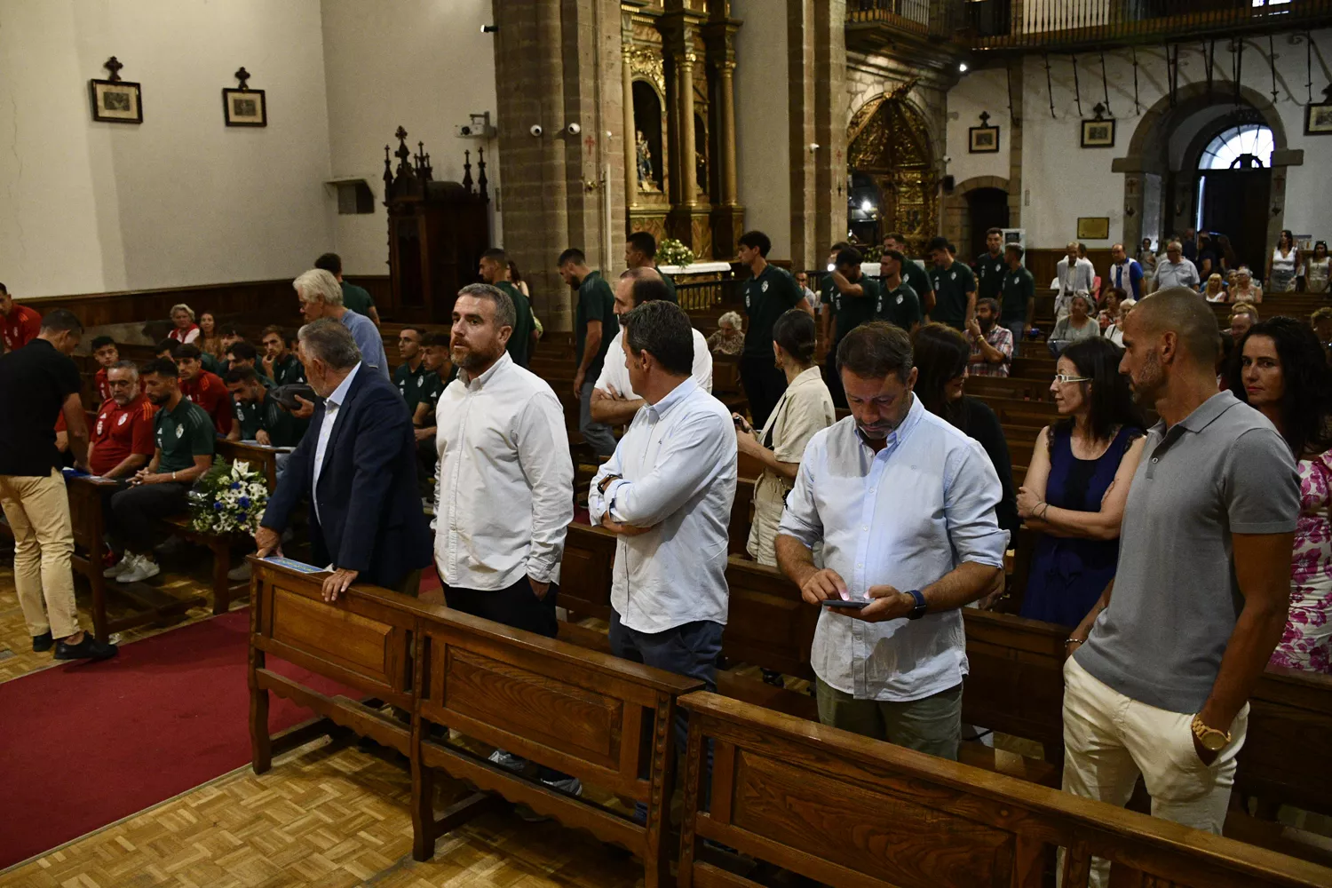 Ofrenda de la Ponferradina a la Virgen de La Encina (4)