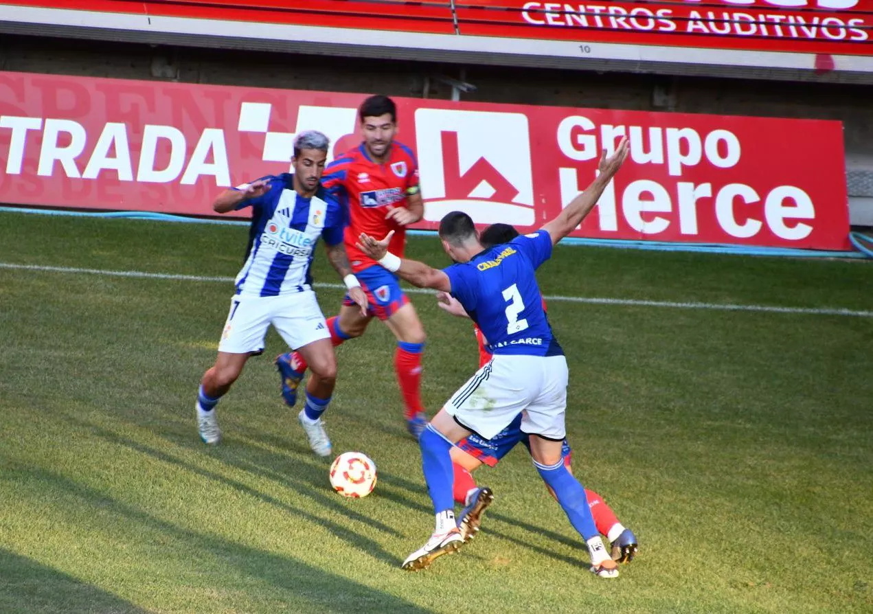 Imagen del partido ante el Numancia | Twitter: Ponferradina