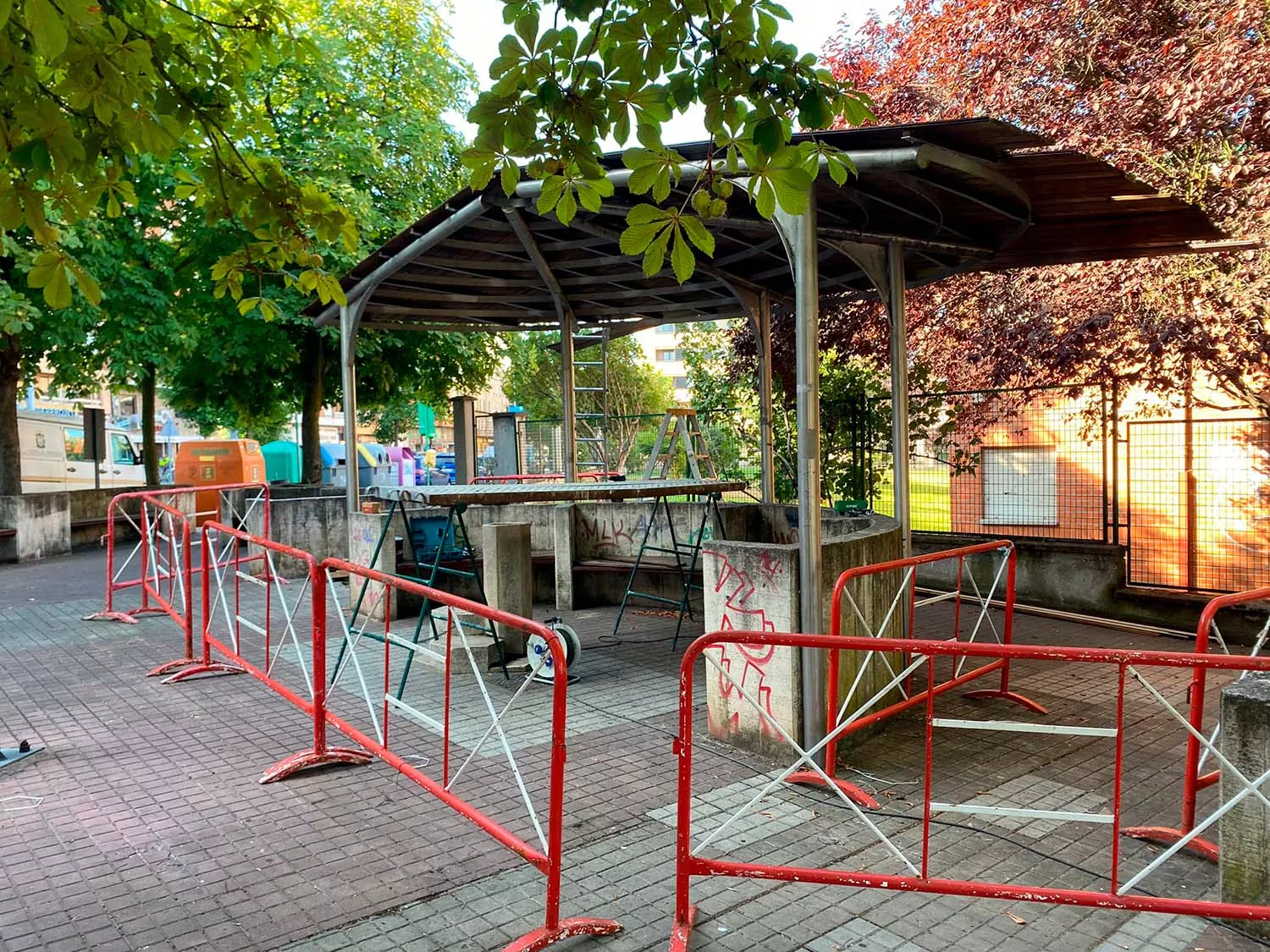 Obras en la Plaza del Barrio de los Judíos (2)