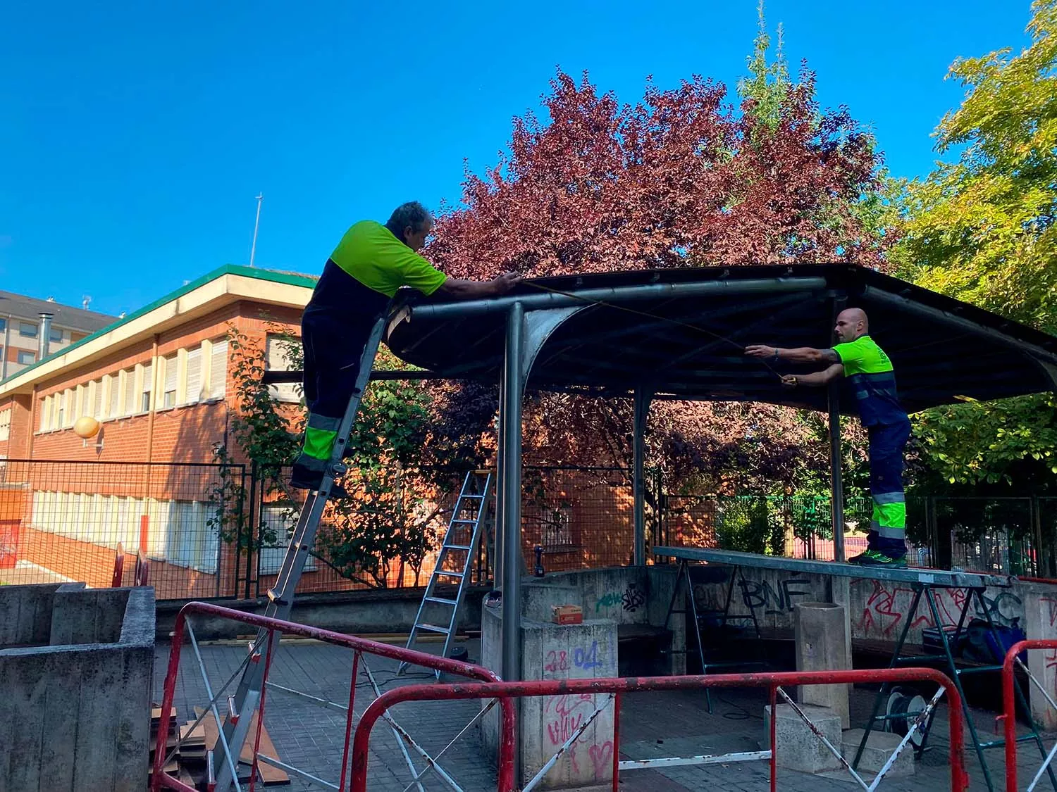 Obras en la Plaza del Barrio de los Judíos