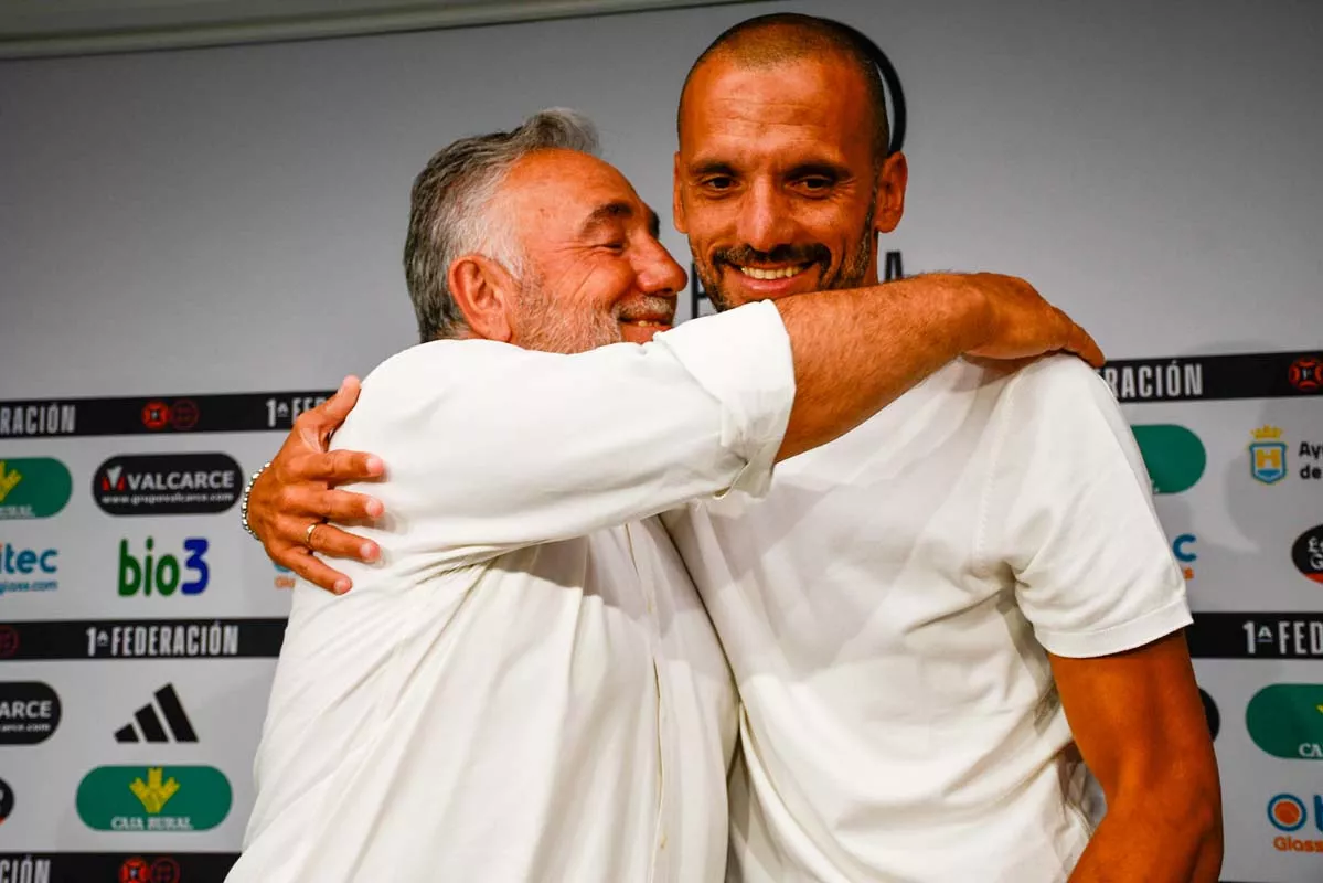 Despedida de Yuri como jugador de la Ponferradina