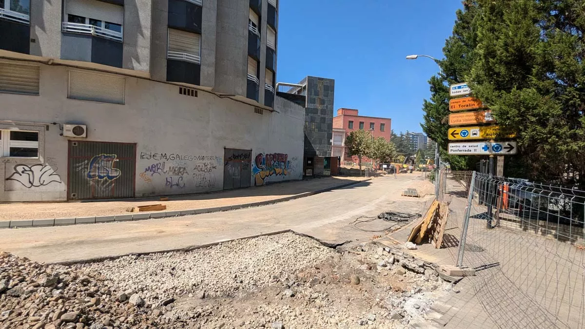 Obras calle Lago la Baña