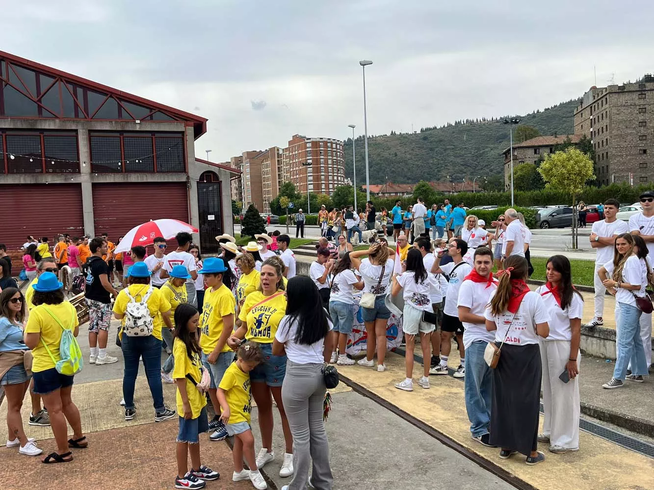 Primera concentración de peñas en las Fiestas de La Encina de Ponferrada (24)