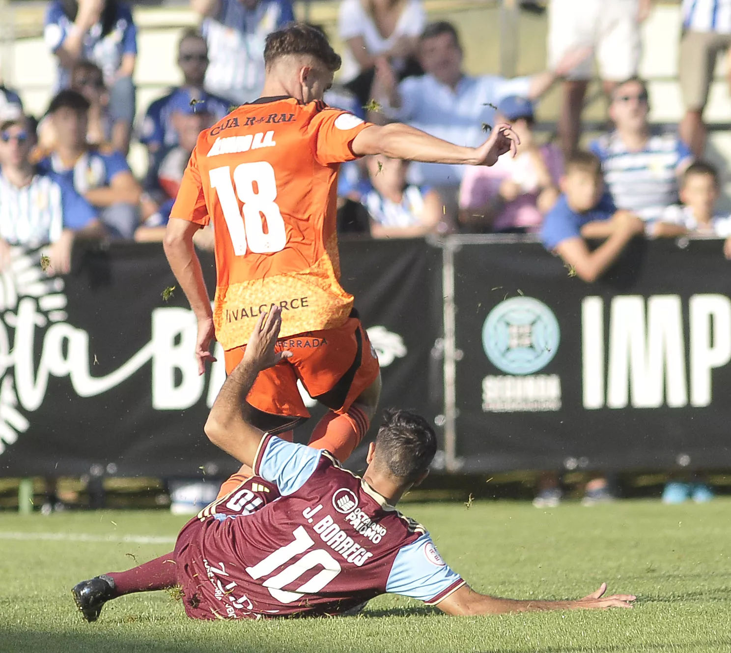 Partido entre la Gimnástica y la Ponferradina.