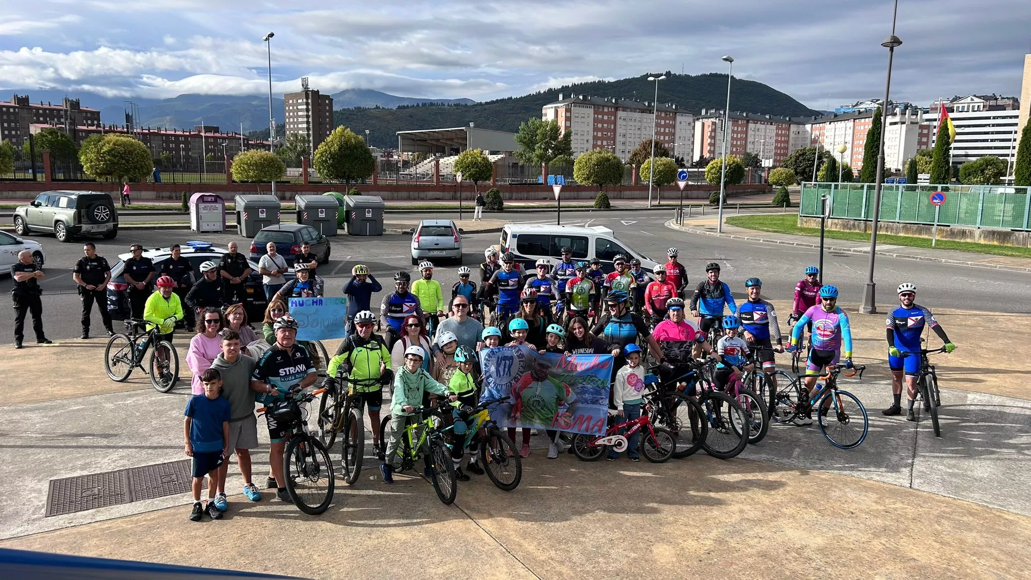 Ponferrada pedalea hacia Santiago para recaudar fondos para Isma en la segunda edición del Camino Solidario | Foto: Camino Solidario