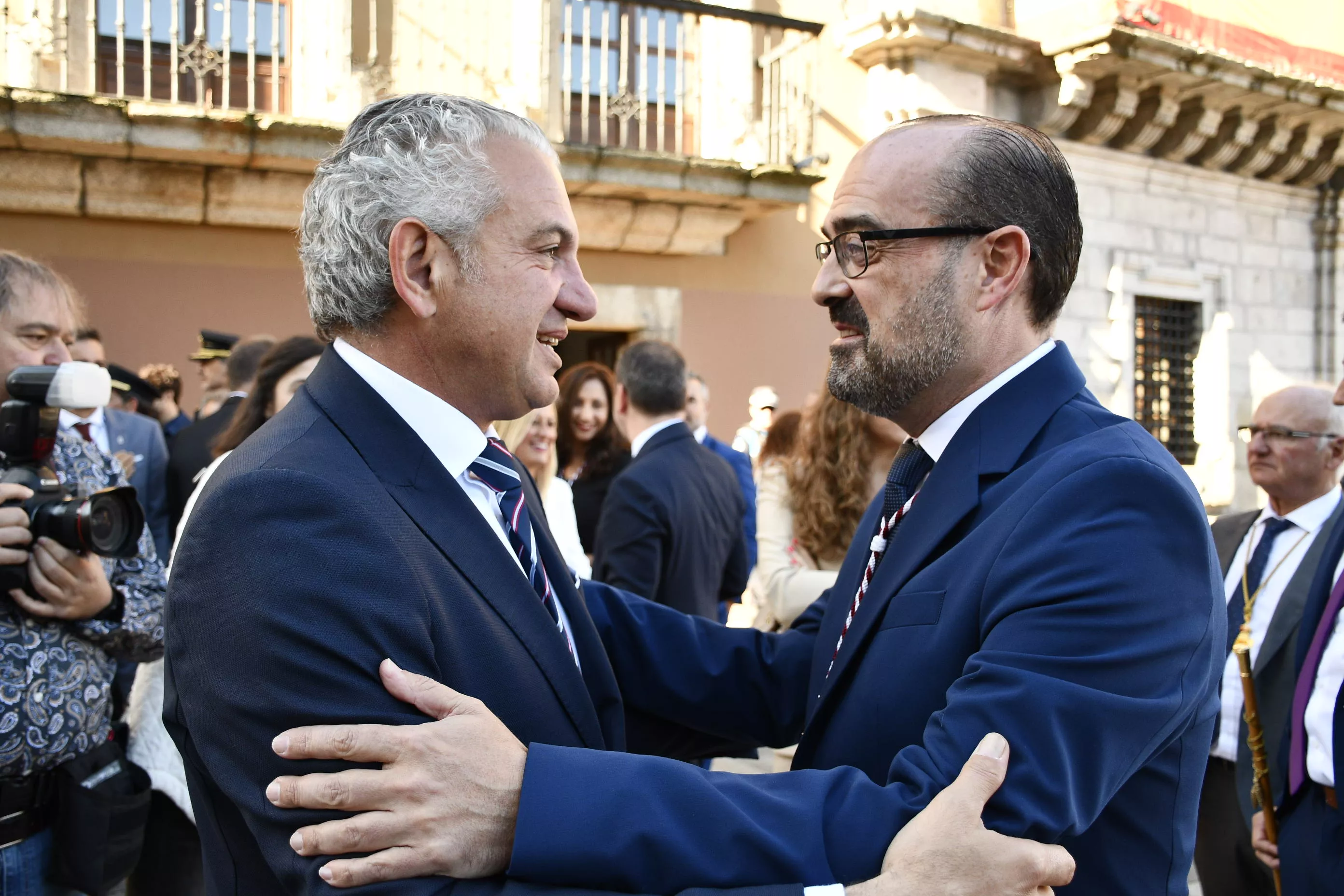 El delegado del Gobierno en Castilla y León, Nicanor Sen, junto al alcalde de Ponferrada, Marco Morala