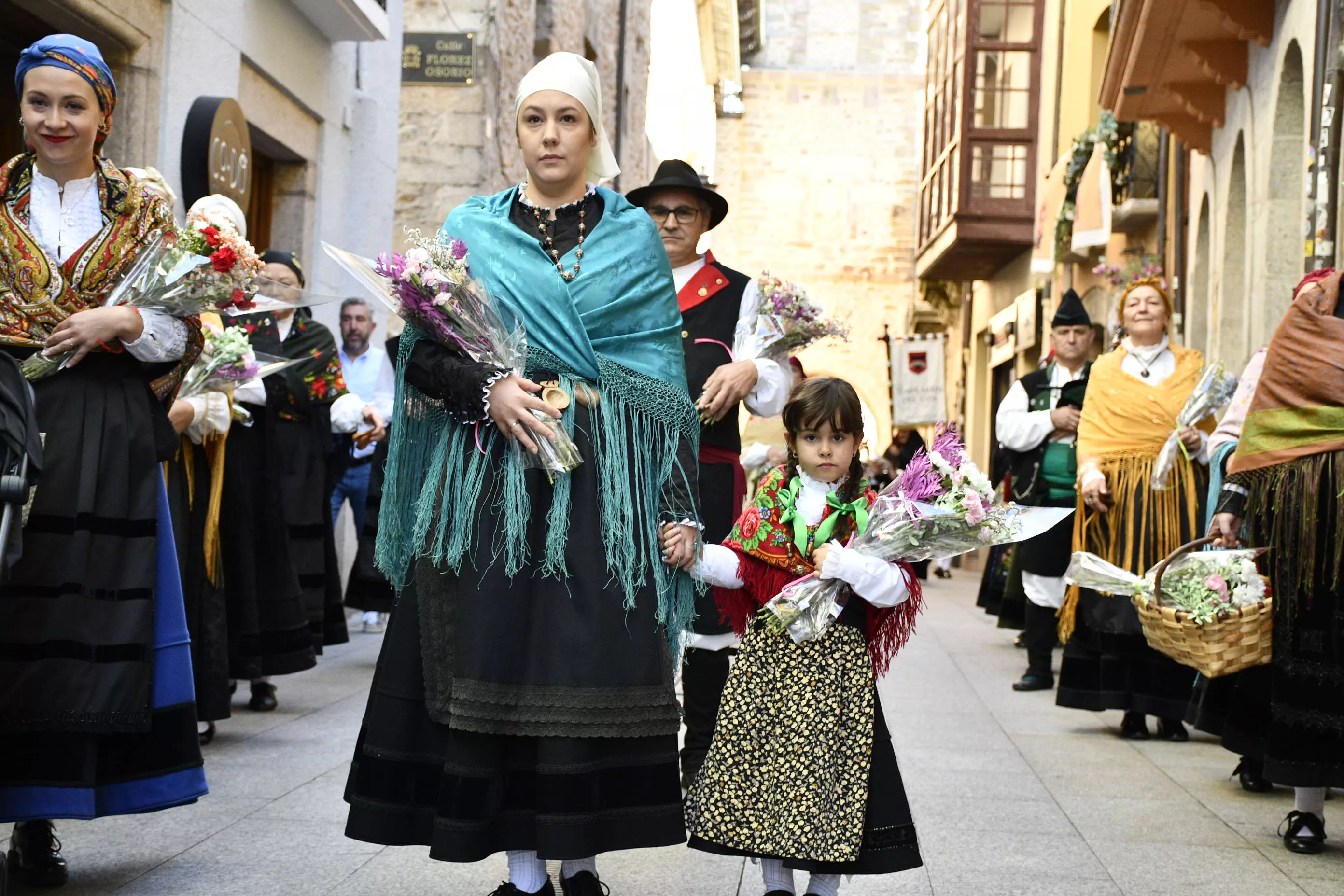 Día del Bierzo y ofrenda a la Virgen de La Encina