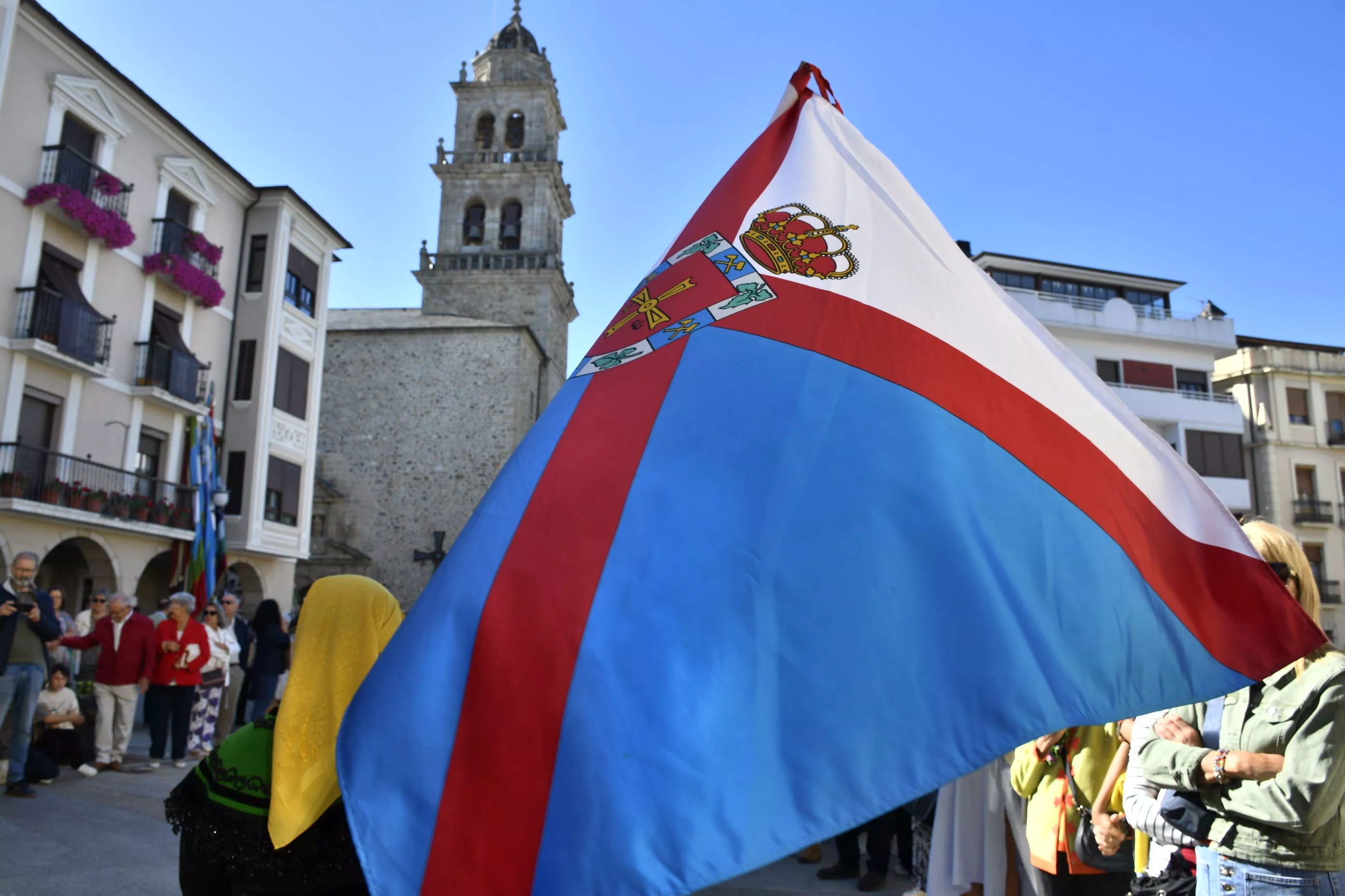 Día del Bierzo y ofrenda a la Virgen de La Encina