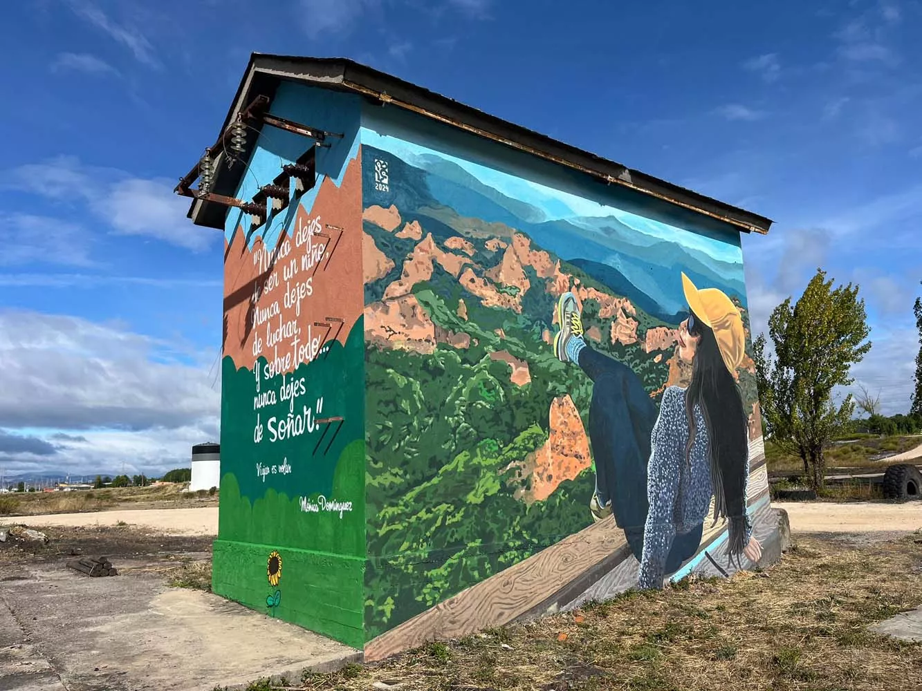 Mural de Mónica Domínguez en el Parque de la Juventud 