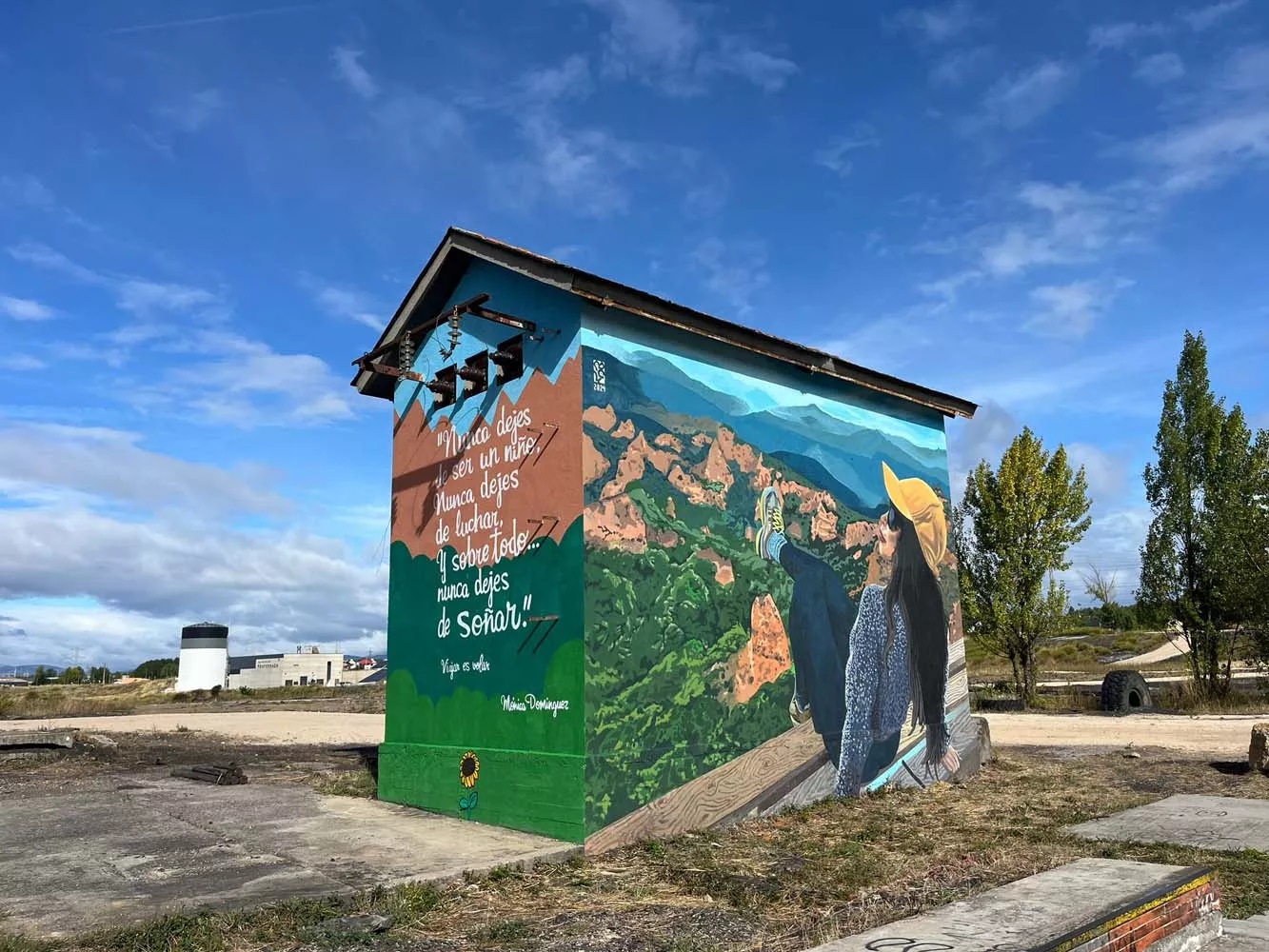 Mural de Mónica Domínguez en el Parque de la Juventud