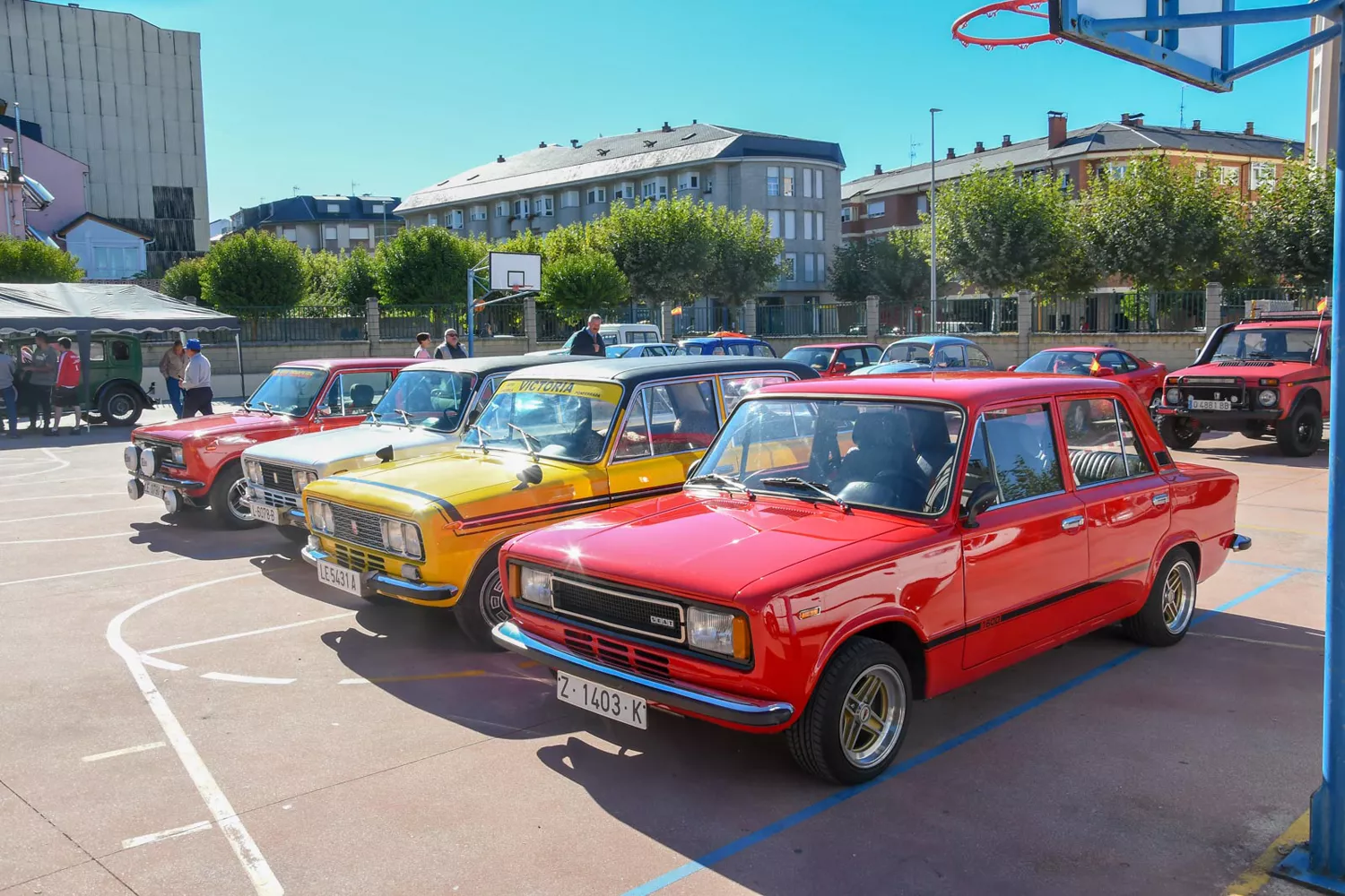 Coches clásicos en Bembibre (10)