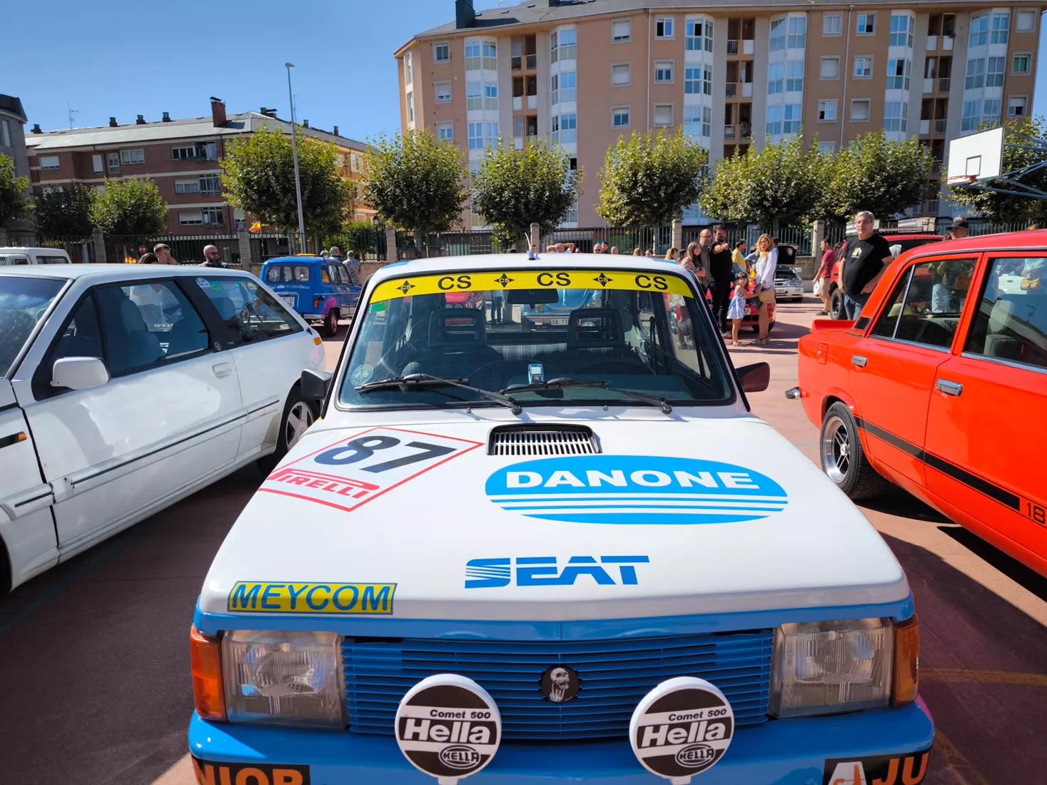 Coches clásicos en Bembibre (16)