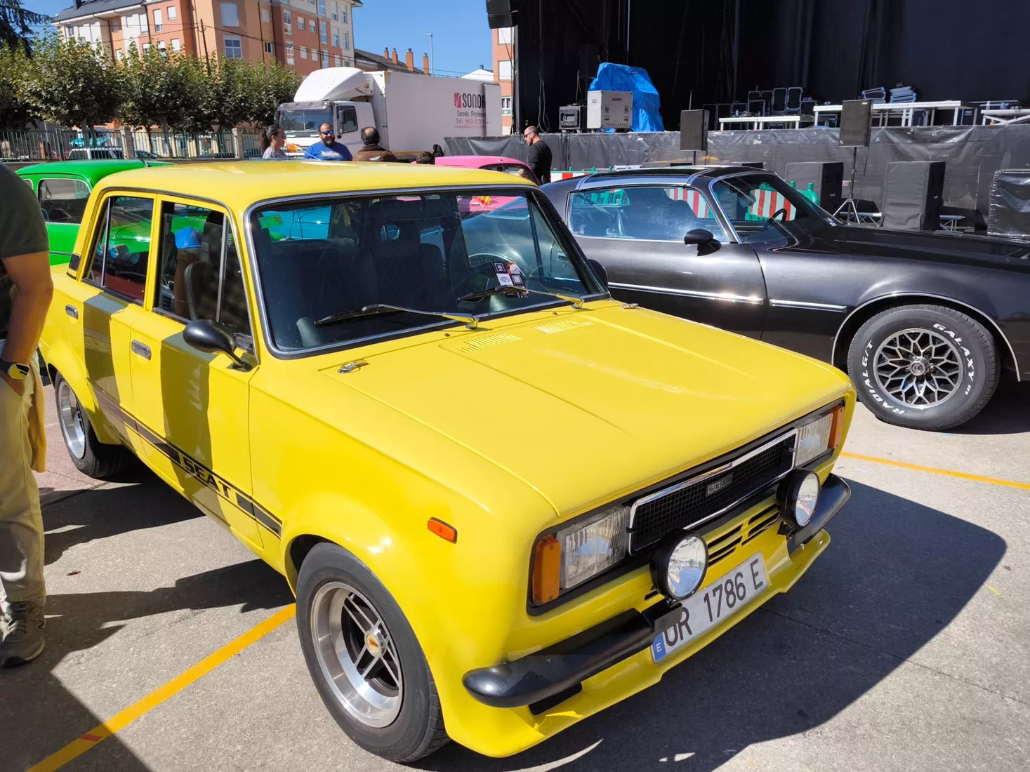 Coches clásicos en Bembibre (20)