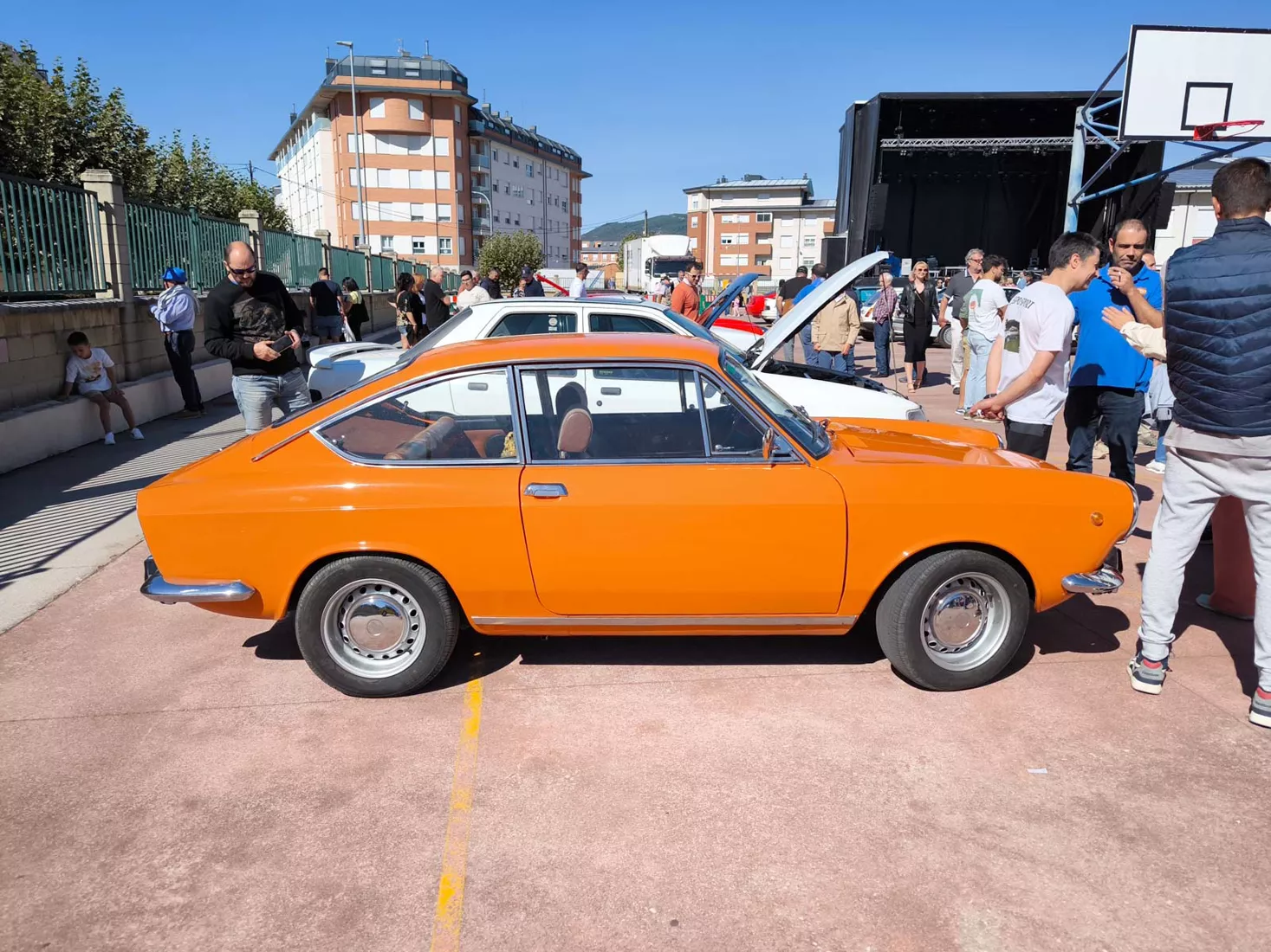 Coches clásicos en Bembibre (38)