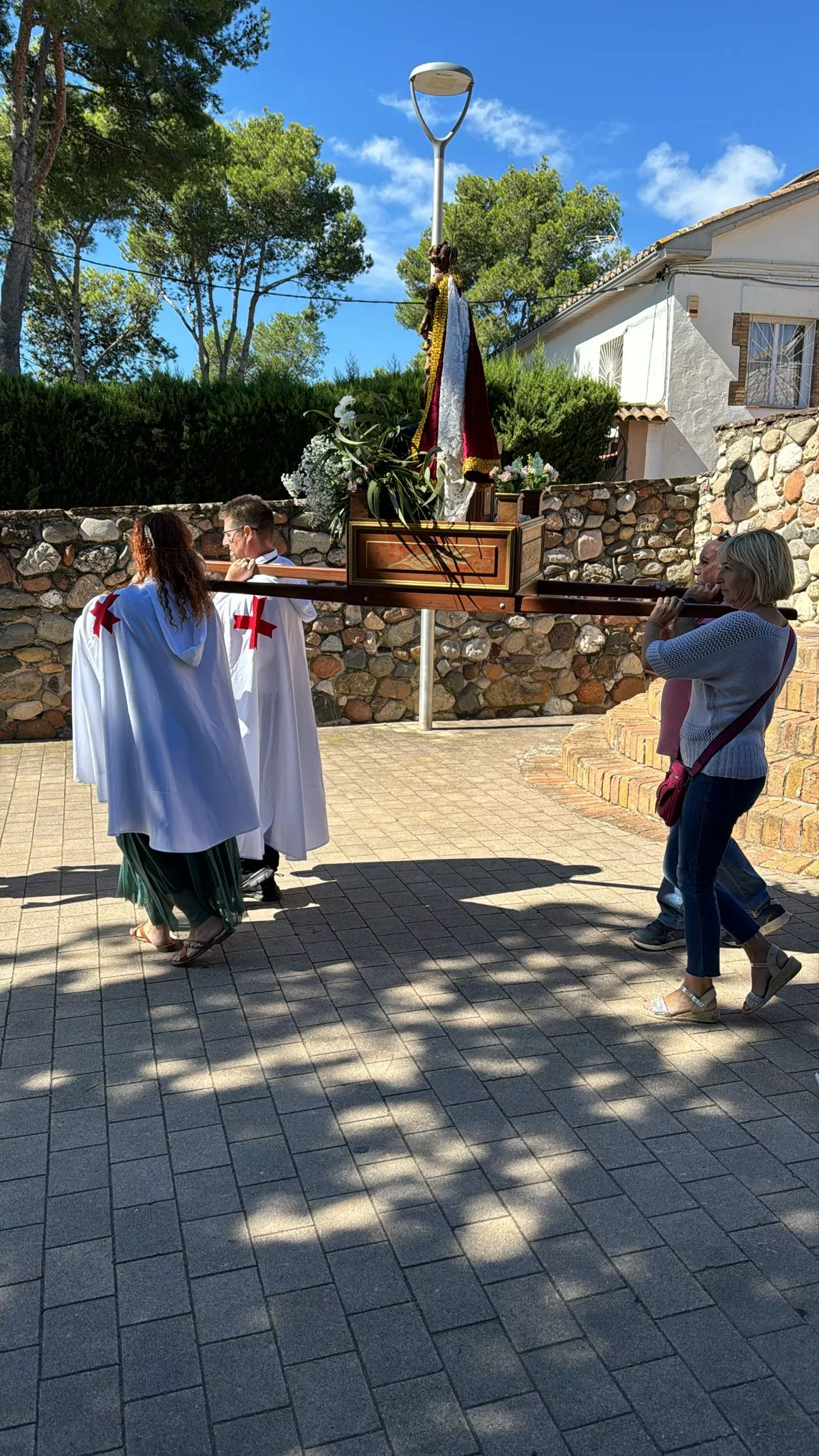 La Virgen de La Encina también recibe el afecto de la Asociación de Bercianos en Cataluña con una romería en Polinyá​​ (Barcelona) 