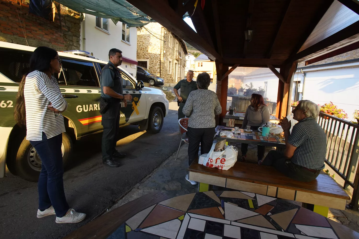 Así viven los vecinos de Brañuelas el incendio Nivel 2 que amenaza su pueblo