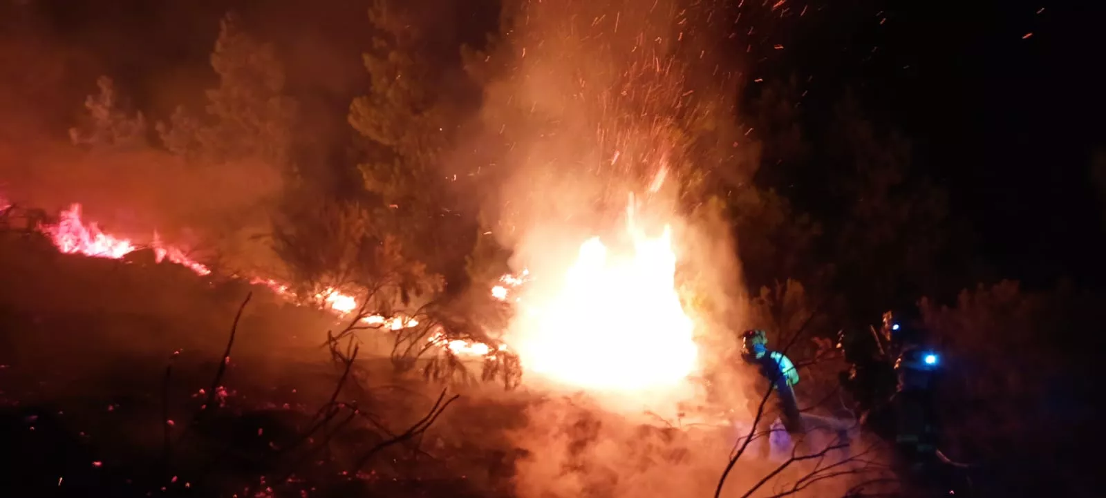 Fotos de la Brif Tabuyo en el incendio de Brañuelas 