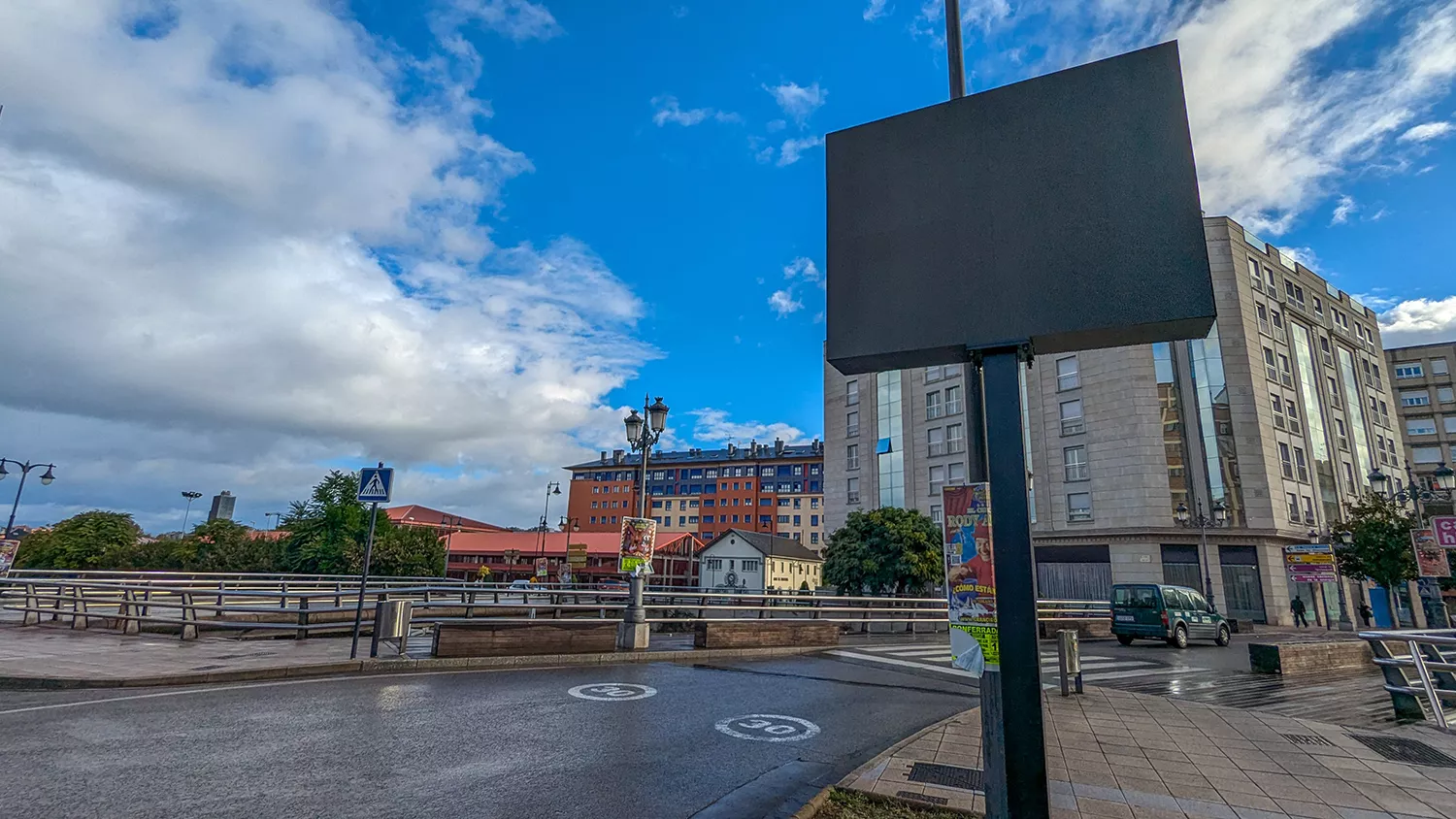 Monitor para la ZBE | Así será la Zona de Bajas Emisiones de Ponferrada: Normativa, fecha de aplicación y restricciones