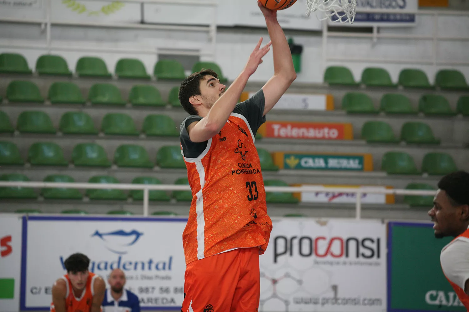 Clínica Ponferrada SDP se juega la Copa CyL en el derbi provincial ante la Cultural Leonesa