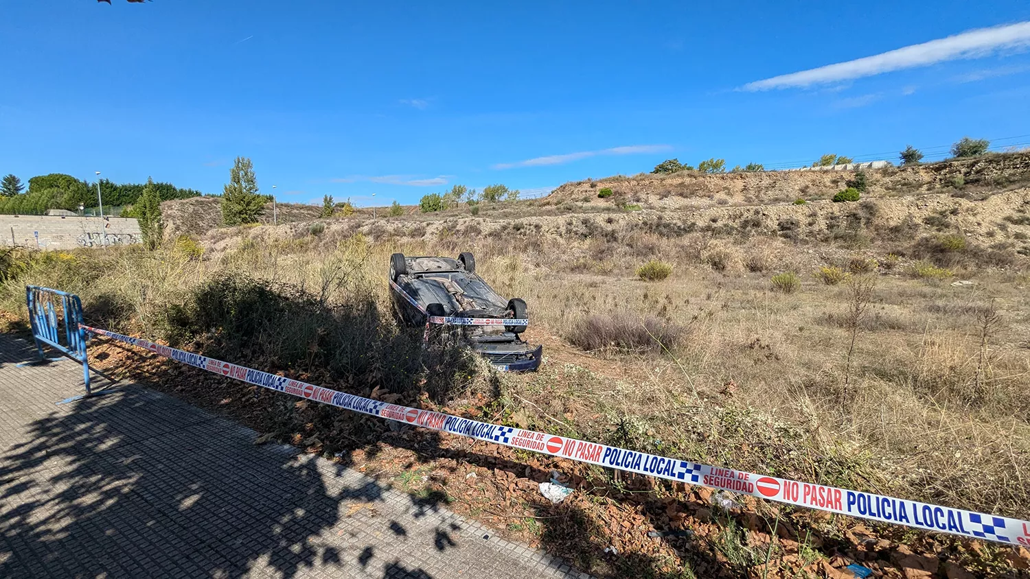 Rescatada de un turismo una mujer tras volcar en Ponferrada