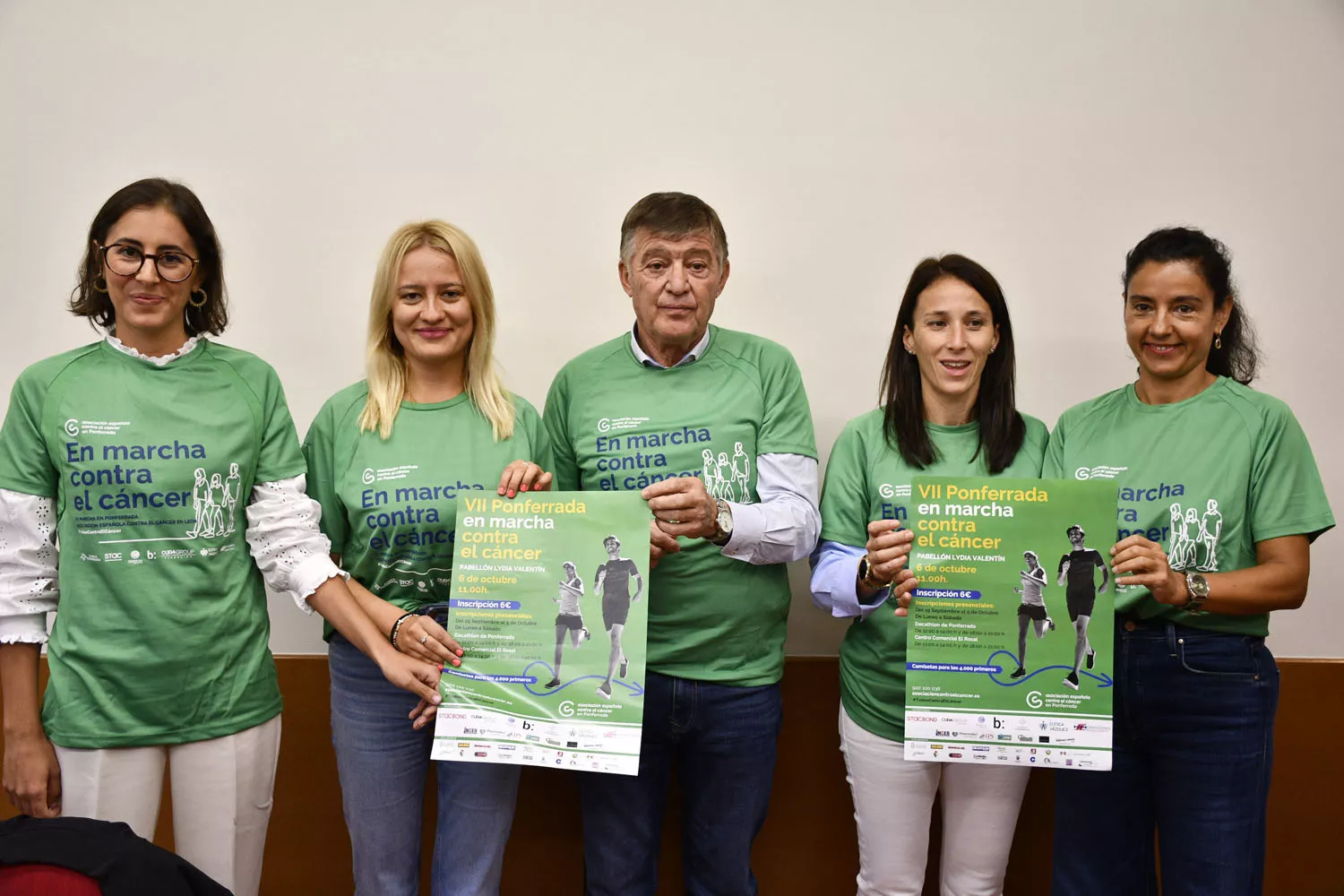 Ponferrada celebra la VII Marcha contra el cáncer con zumba y un recorrido para todas las edades