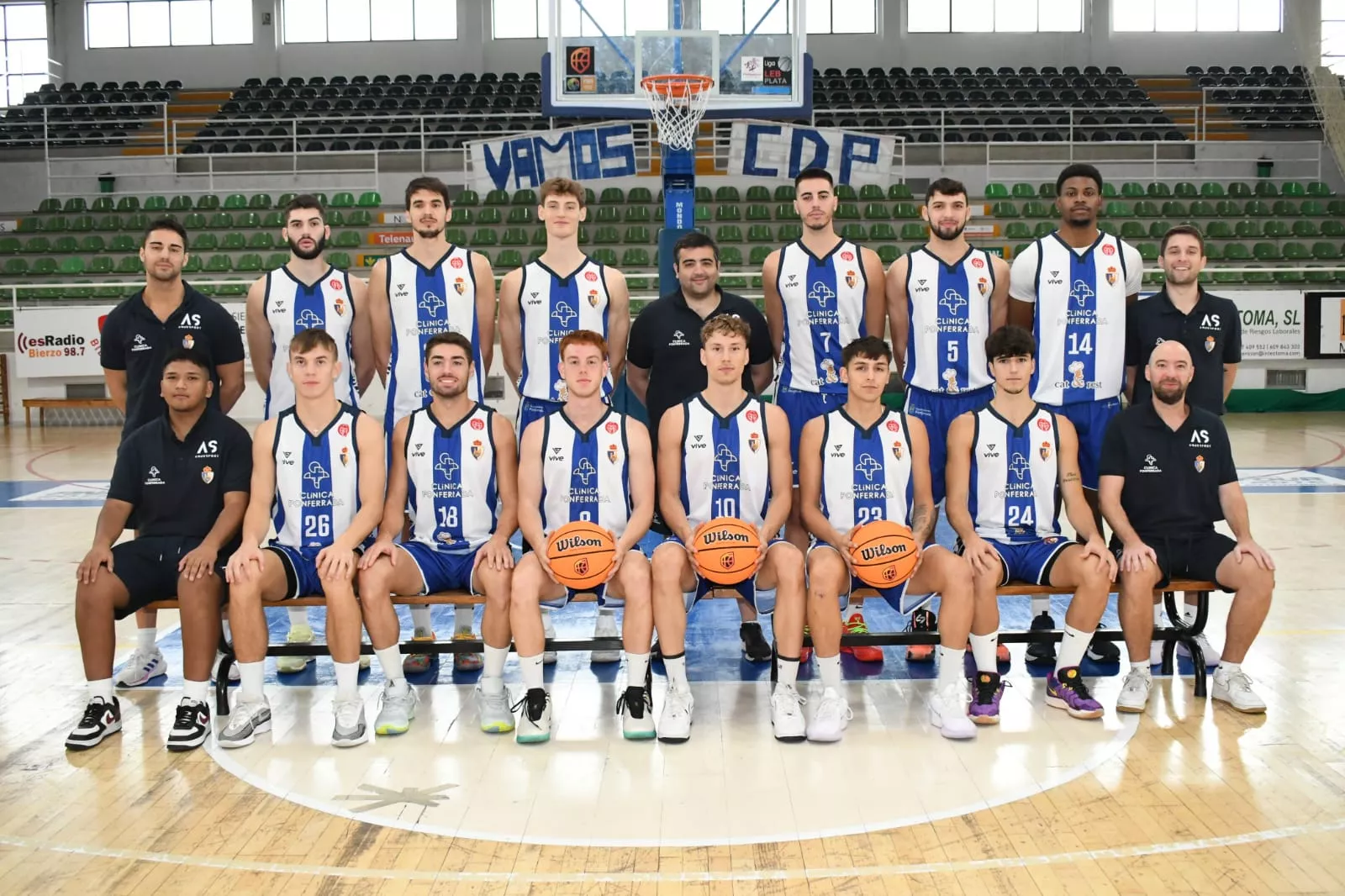 El Baloncesto Clínica Ponferrada al completo 