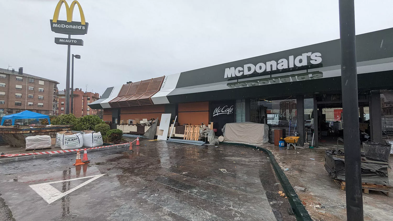 Reforma McDonalds de La Herrería en Ponferrada