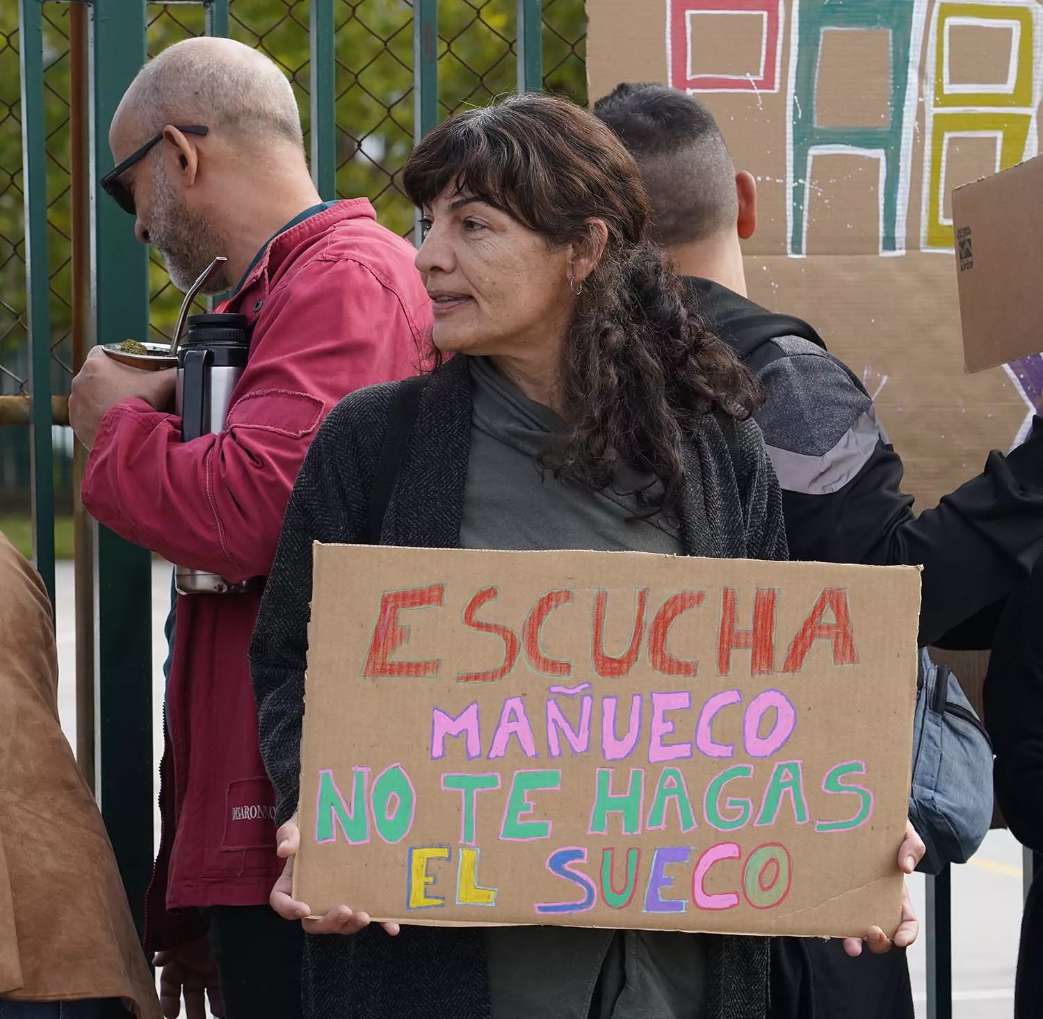 Manifestación del AMPA del colegio público de Columbrianos, para pedir la construcción de un pabellón 11