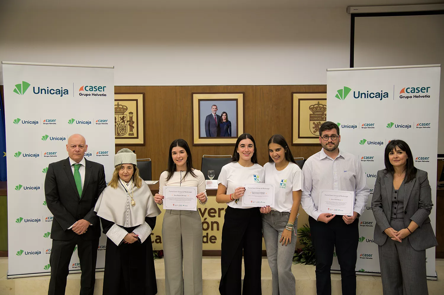 Unicaja y Caser entregan los Premios Mentorazgo a los mejores estudiantes del Campus de Ponferrada