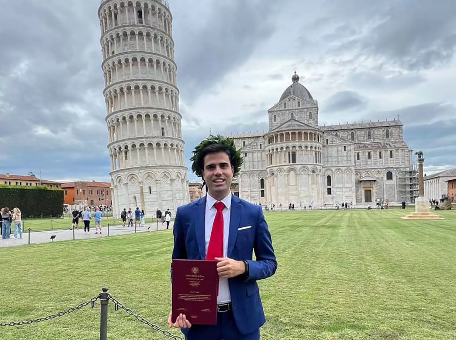 El berciano Daniel Blanco, primer estudiante de la ULE en graduarse del novedoso European Master in Law, Data and Artificial Intelligence (EMILDAI)