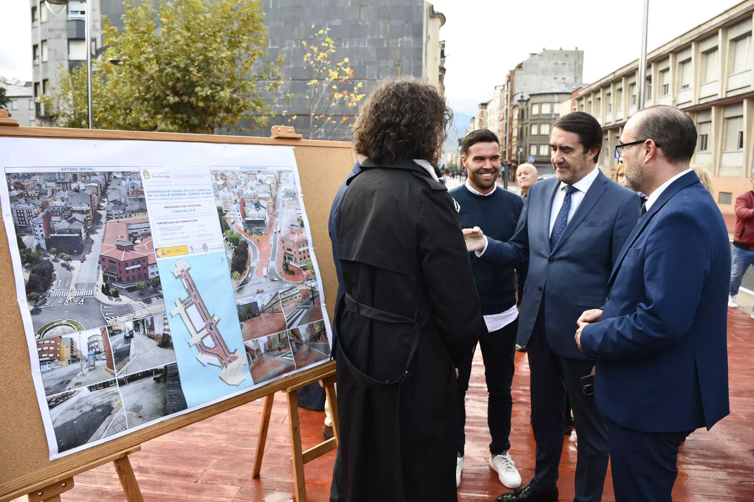 Visita de Juan Carlos Suárez Quiñones para la inauguración de la calle Gómez Núñez