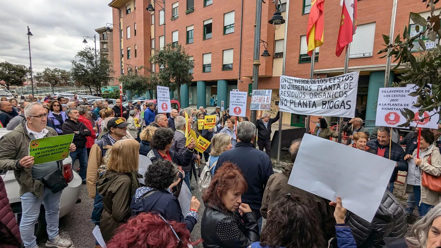 Protestas contra la planta de biogás de Castropodame