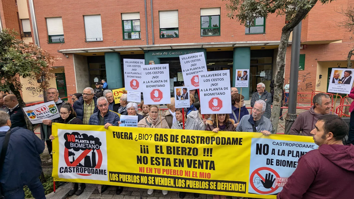 Protestas contra la planta de biogás (4)