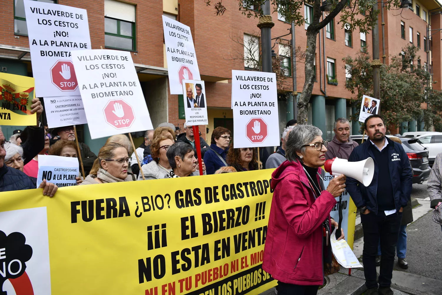 Protestas contra la planta de biogás de Castropodame