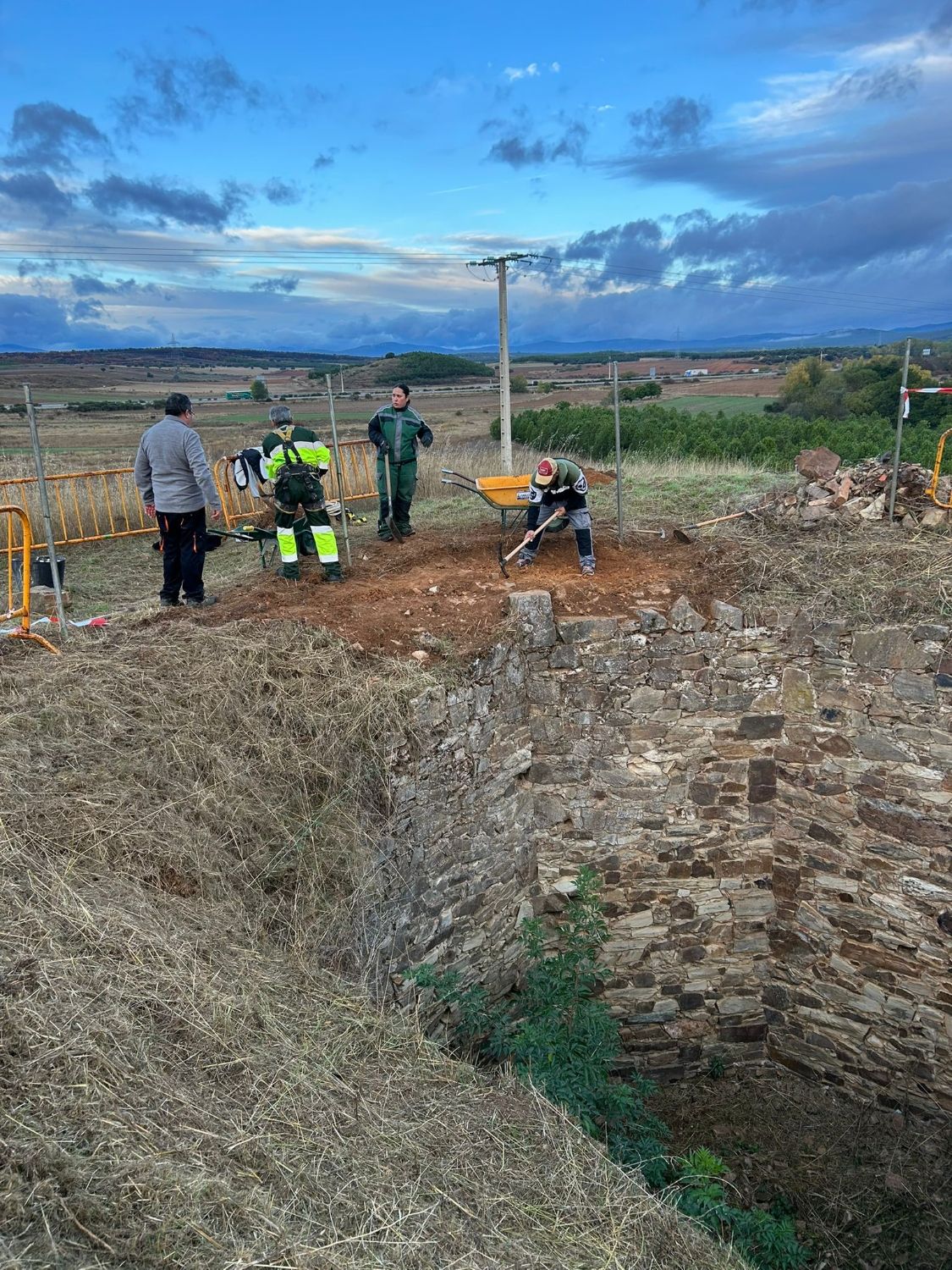 Astorga comienza la puesta en valor del entorno del nevero y las trincheras napoleónicas 