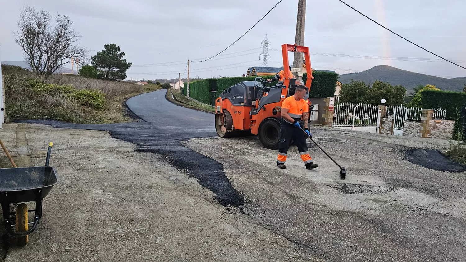 Ponferrada finaliza las obras del camino de Vikera, en San Andrés de Montejos 