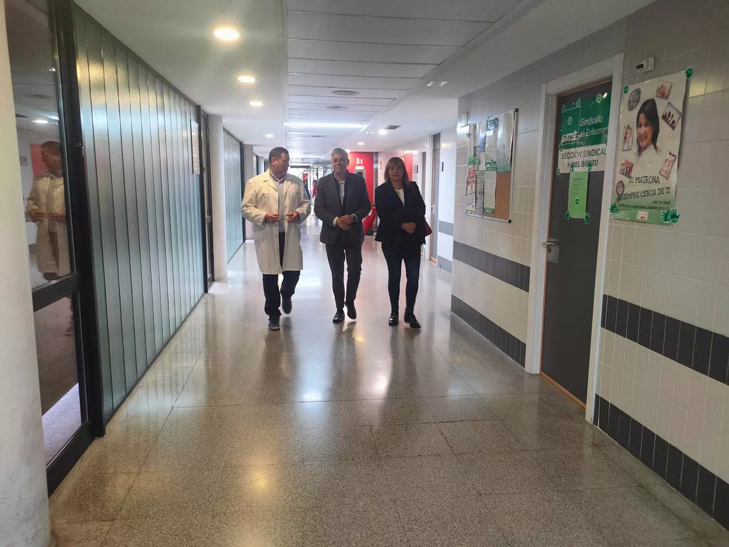 Visita del delegado territorial de la Junta en León, Eduardo Diego, al Hospital El Bierzo (3)