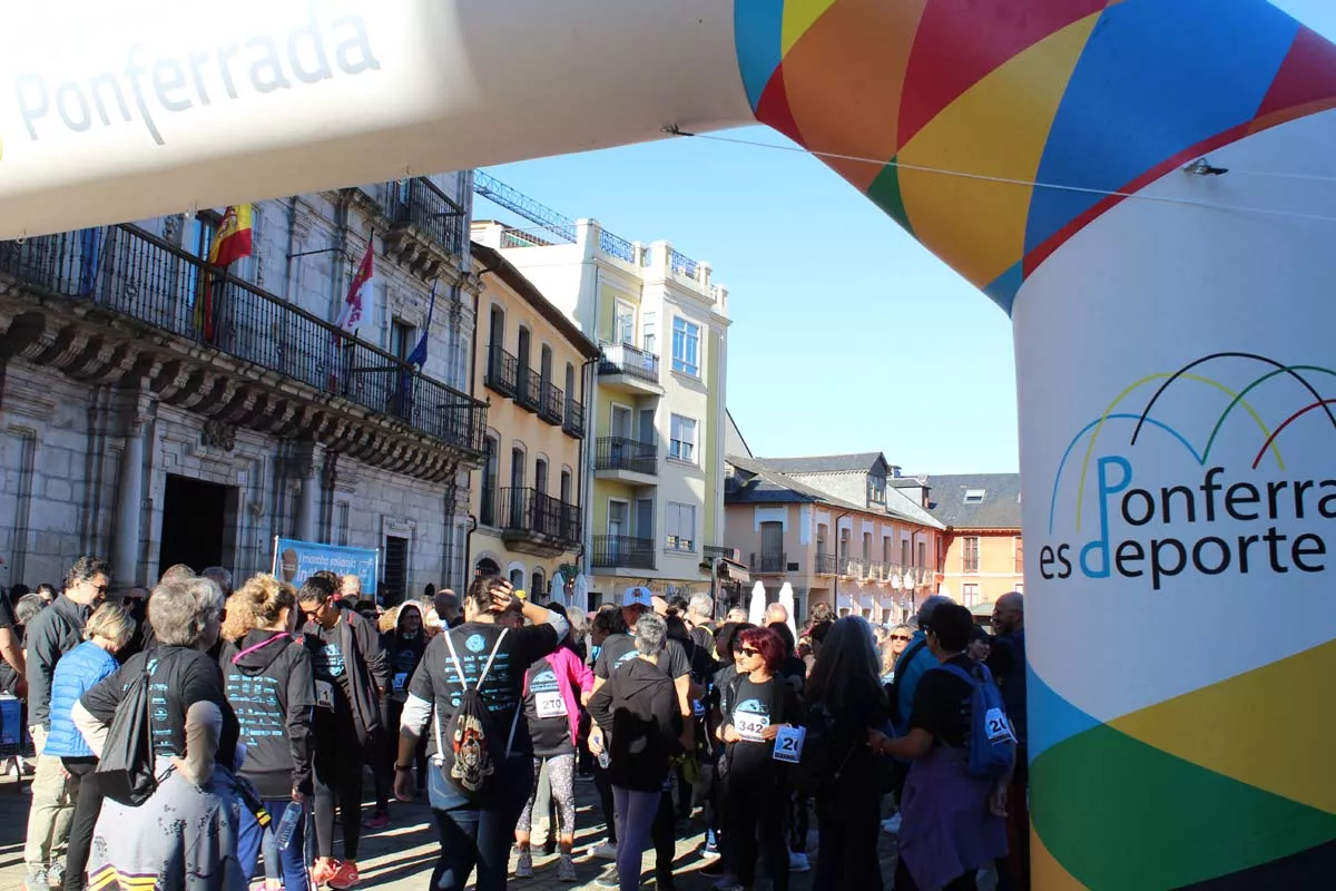 Marcha 'Inolvidable' en Ponferrada de Afa Bierzo