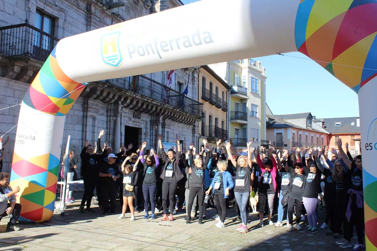 Marcha 'Inolvidable' en Ponferrada de Afa Bierzo