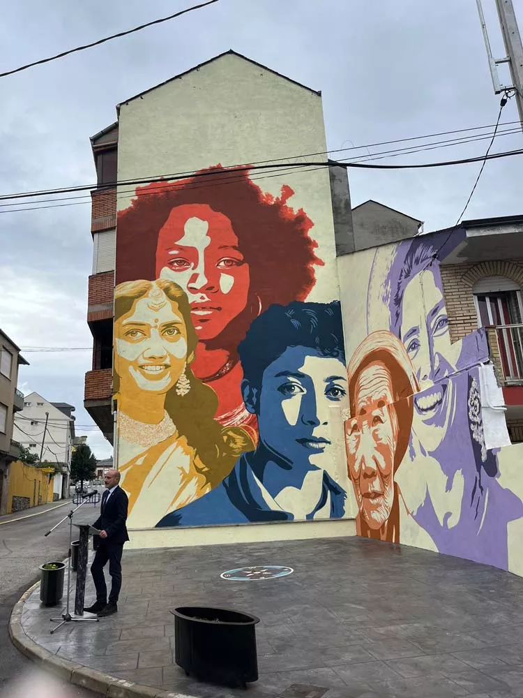 Inauguración del mural del Día de la Mujer Rural en Toreno 