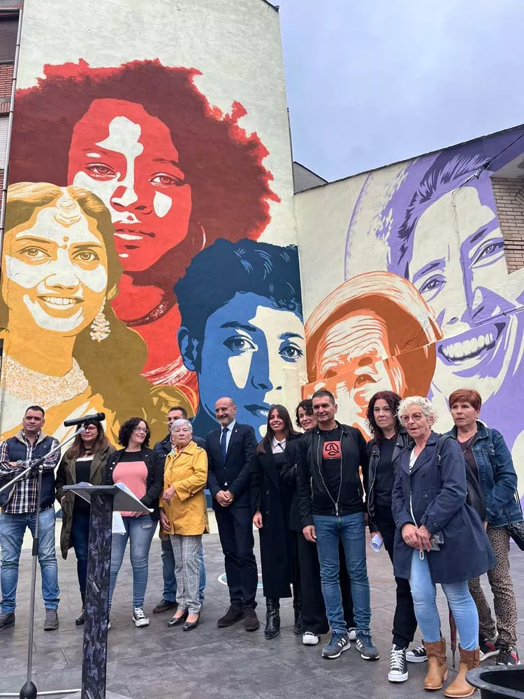 Inauguración del mural del Día de la Mujer Rural en Toreno 