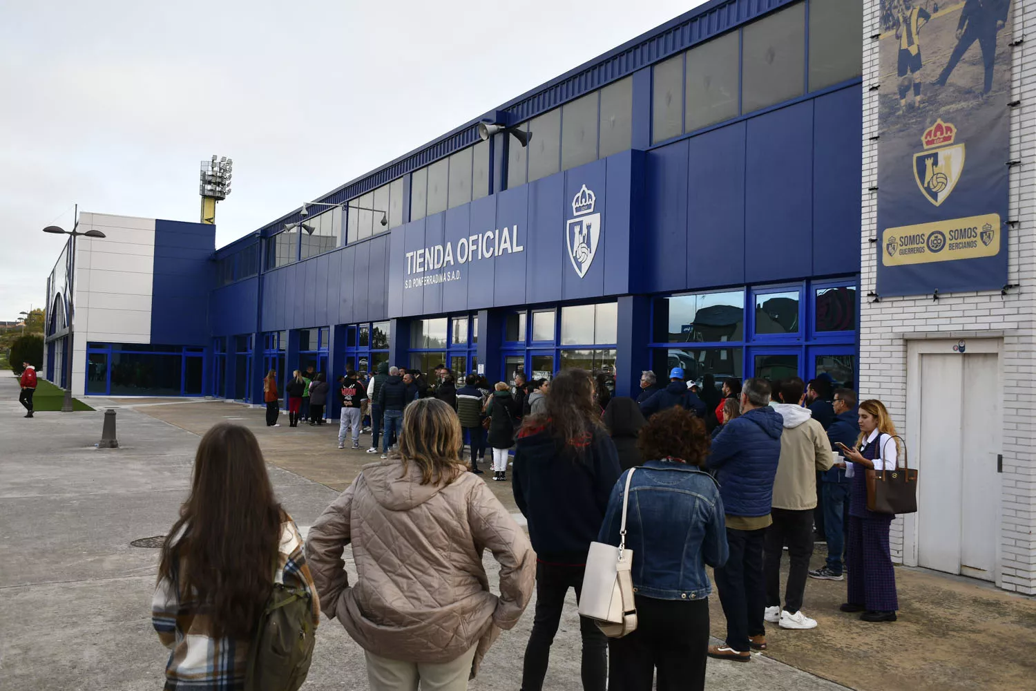 Las oficinas del Toralín amplían su horario para la venta de entradas del partido de la Ponferradina contra la Real Sociedad de Copa del Rey