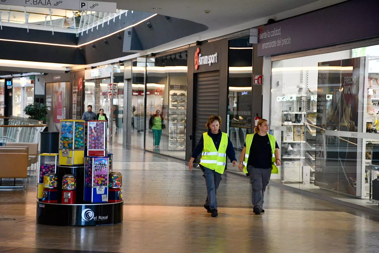 Simulacro de evacuación del Centro Comercial El Rosal 