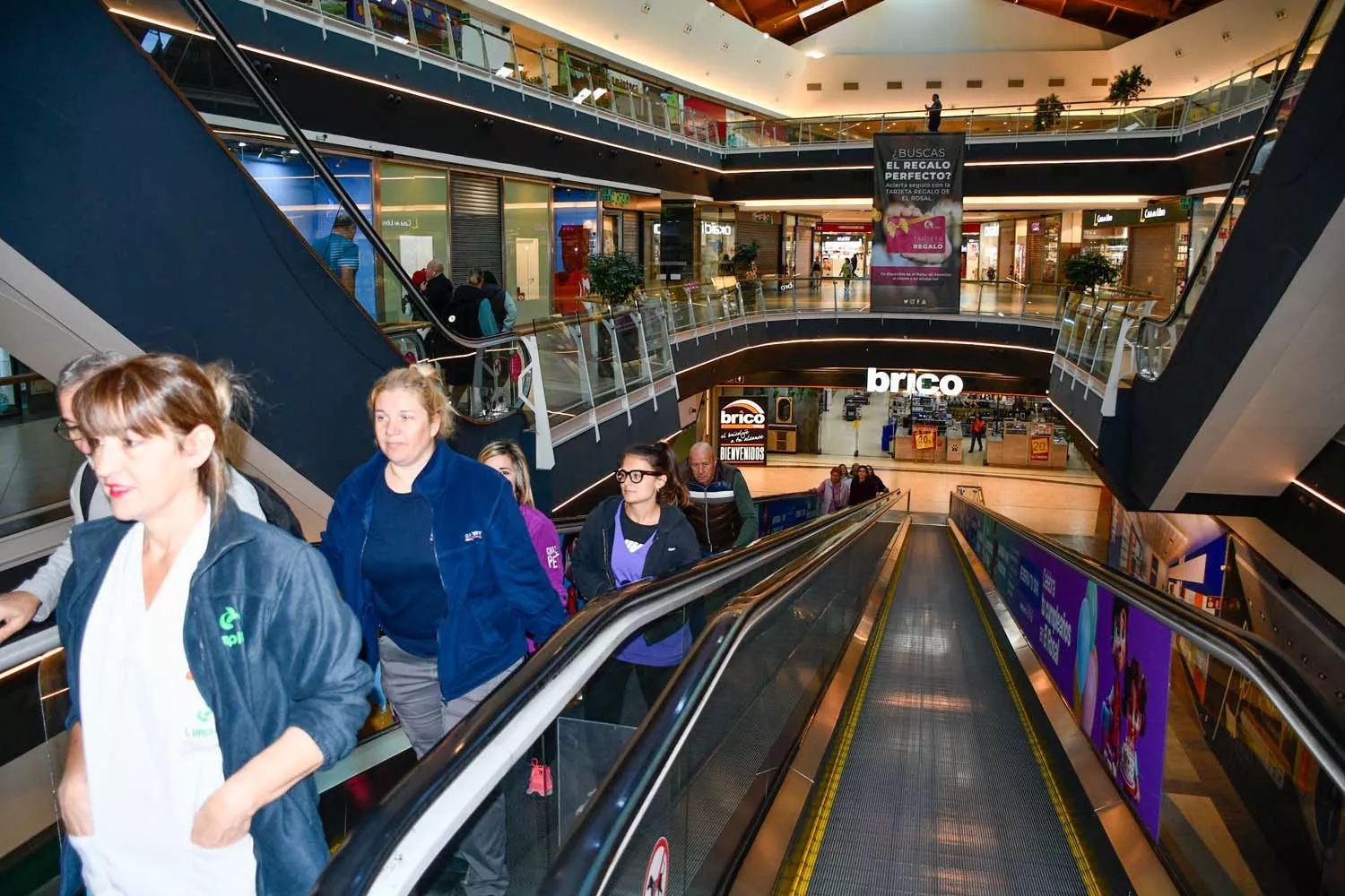 Simulacro de evacuación del Centro Comercial El Rosal