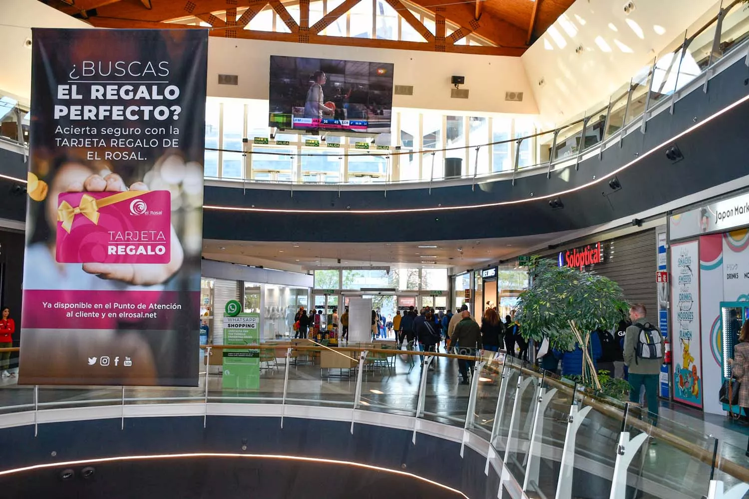 Simulacro de evacuación del Centro Comercial El Rosal 