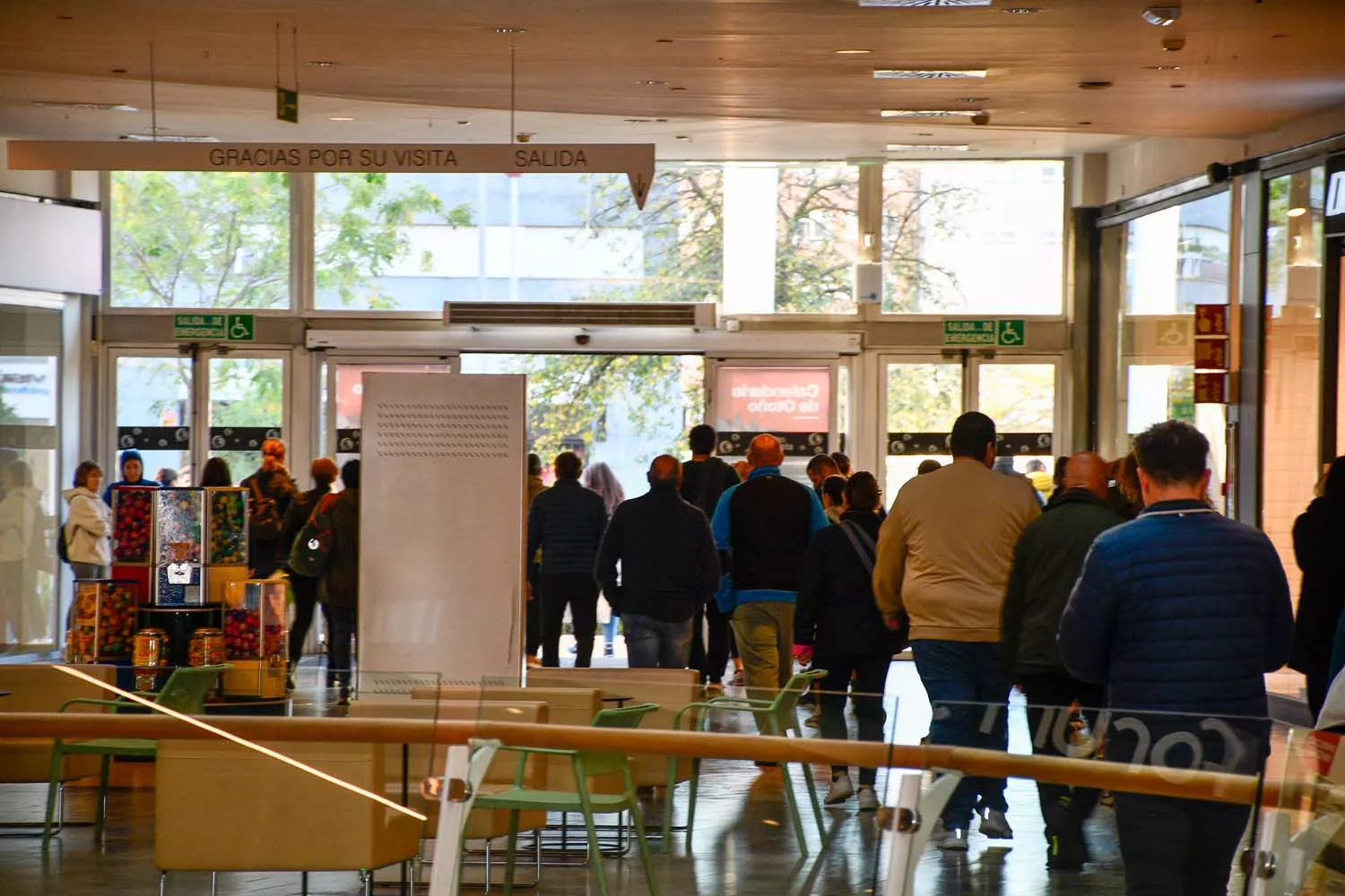 Simulacro de evacuación del Centro Comercial El Rosal 