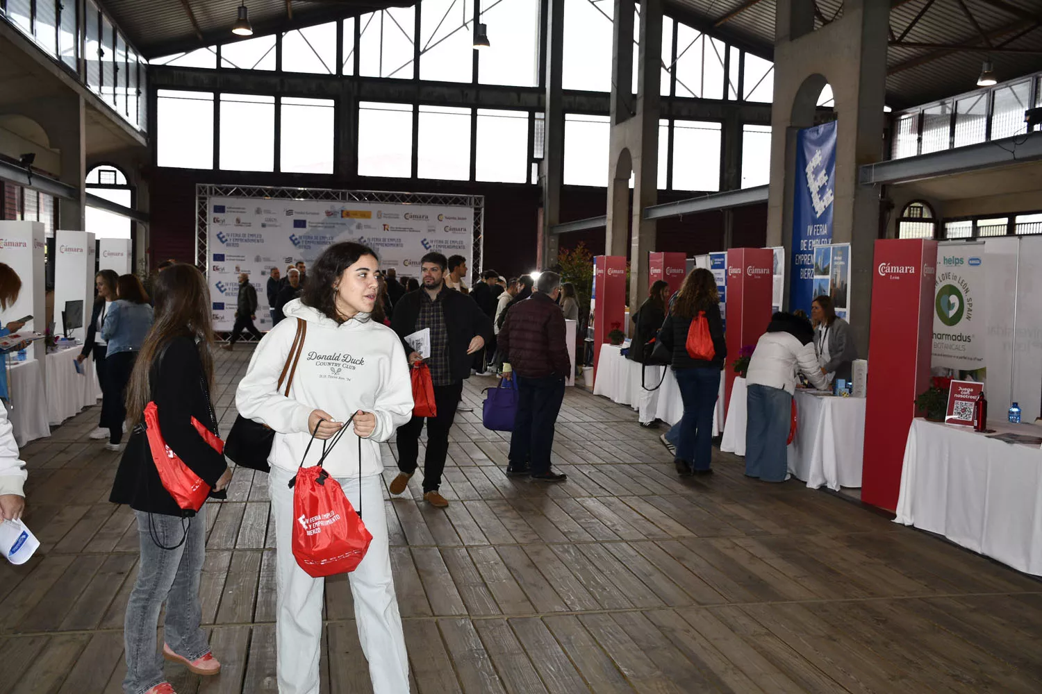 Feria de empleo y emprendimiento (11)