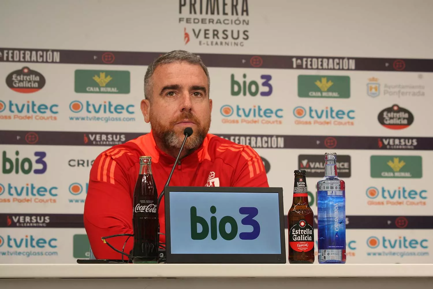 Javi Rey durante la rueda de prensa de este viernes