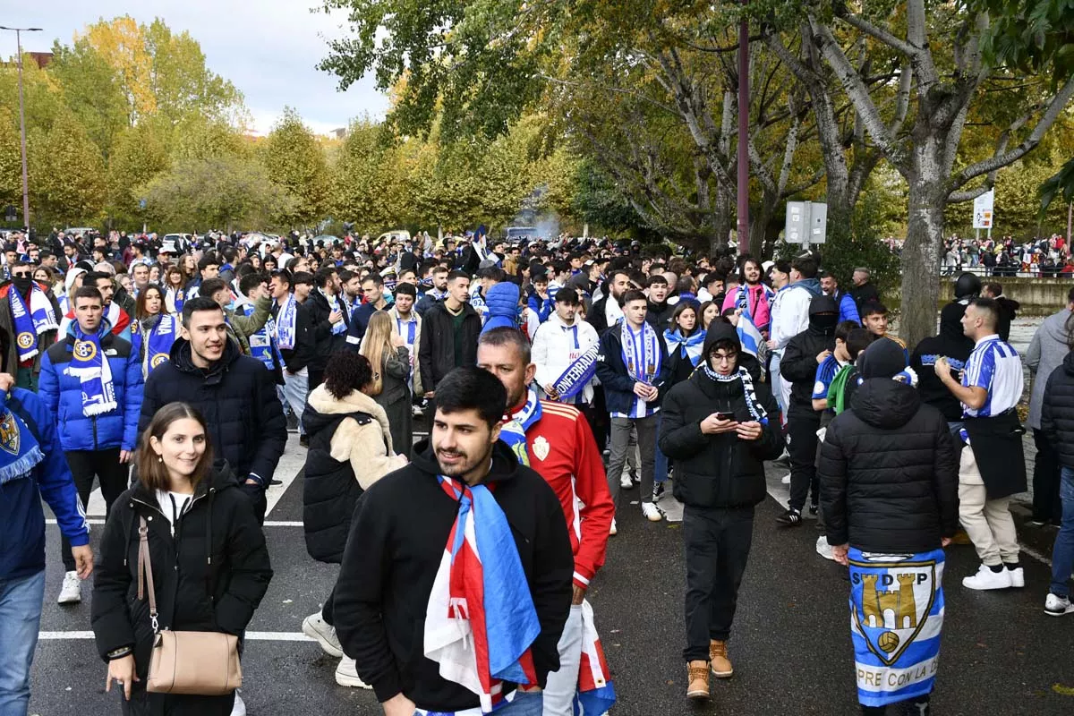 La marea blanquiazul rodea el Reino de León